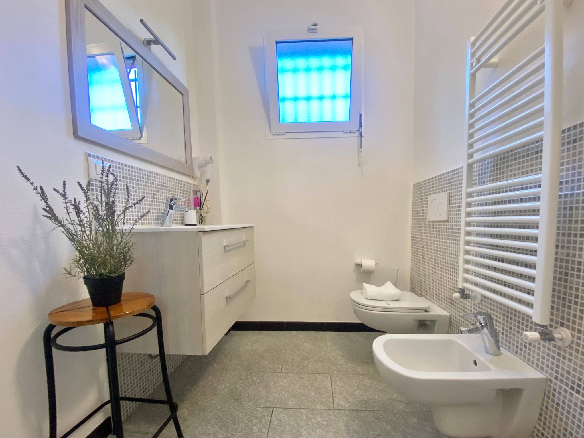 Gemütliche Wohnung mit Privatparkplatz-Image-tags.info