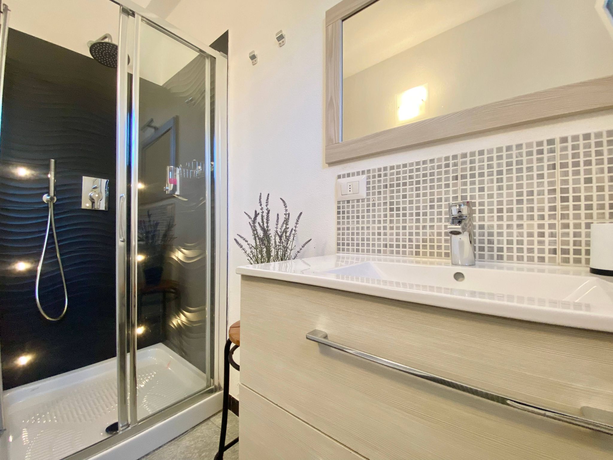 Gemütliche Wohnung mit Privatparkplatz-Image-tags.info