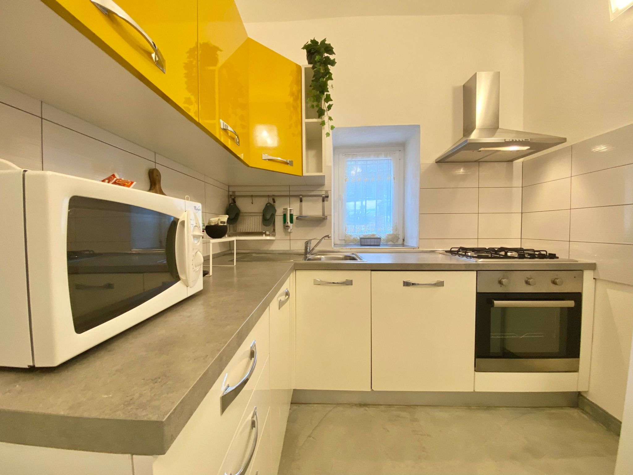 Gemütliche Wohnung mit Privatparkplatz-Image-tags.info