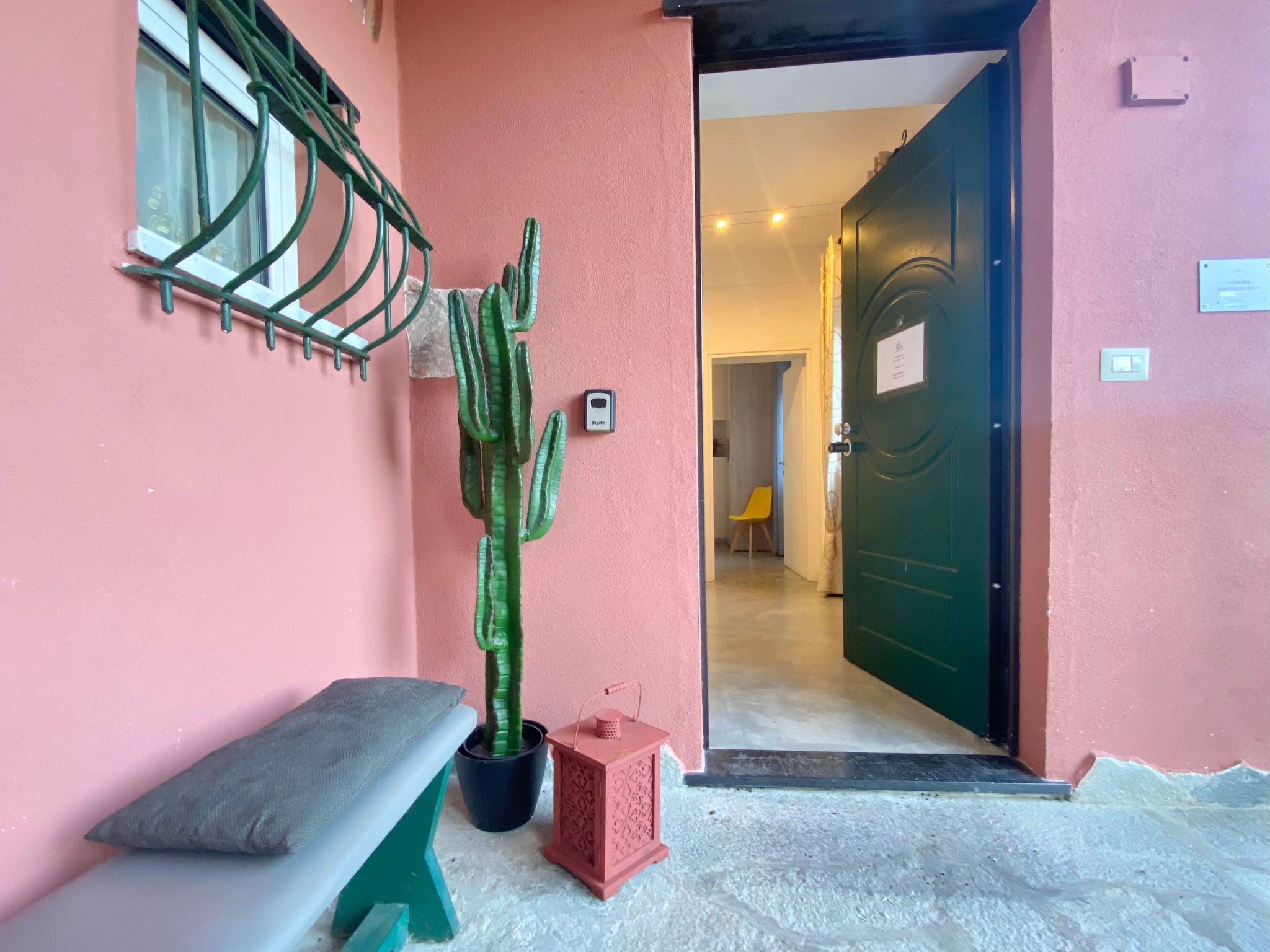 Gemütliche Wohnung mit Privatparkplatz-Image-tags.info