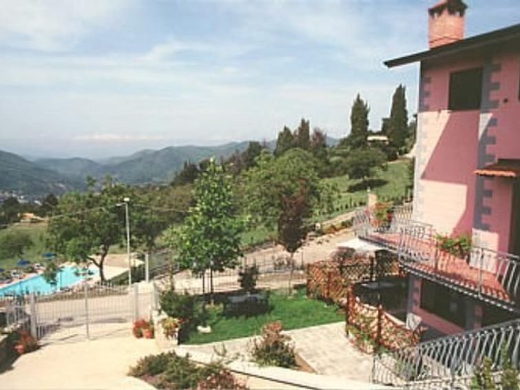 Mit Möbliertem Balkon - Provincie Massa-Carrara