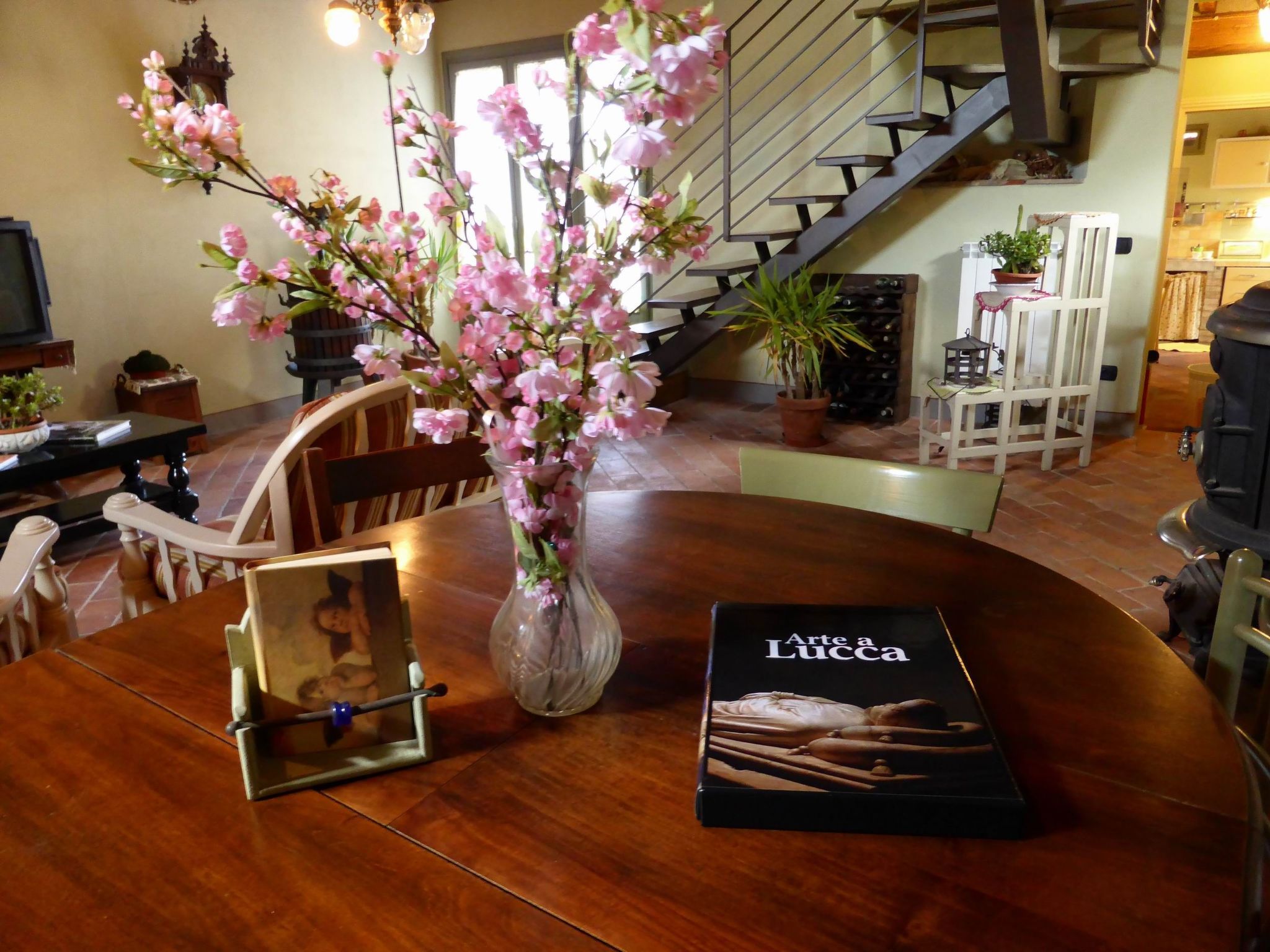 Haus mit Garten, Terrasse, in den Hügeln von Lucca-Drinnen