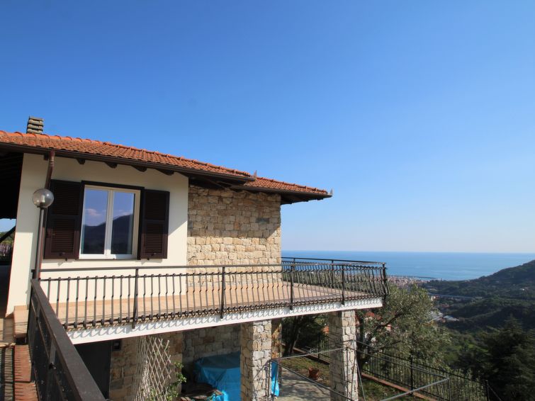 Search and Stay destination San Bartolomeo, Liguria - Italy from AU$ 371. La Maison de Jeannette