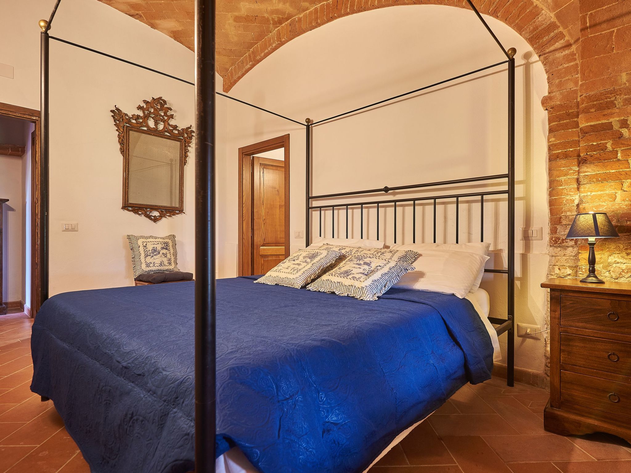 "Gelsomino casteltt"-Binnen