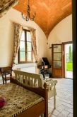 Romantisch Toscaans appartement met panoramisch uitzicht en zwembad - thumbnail 5