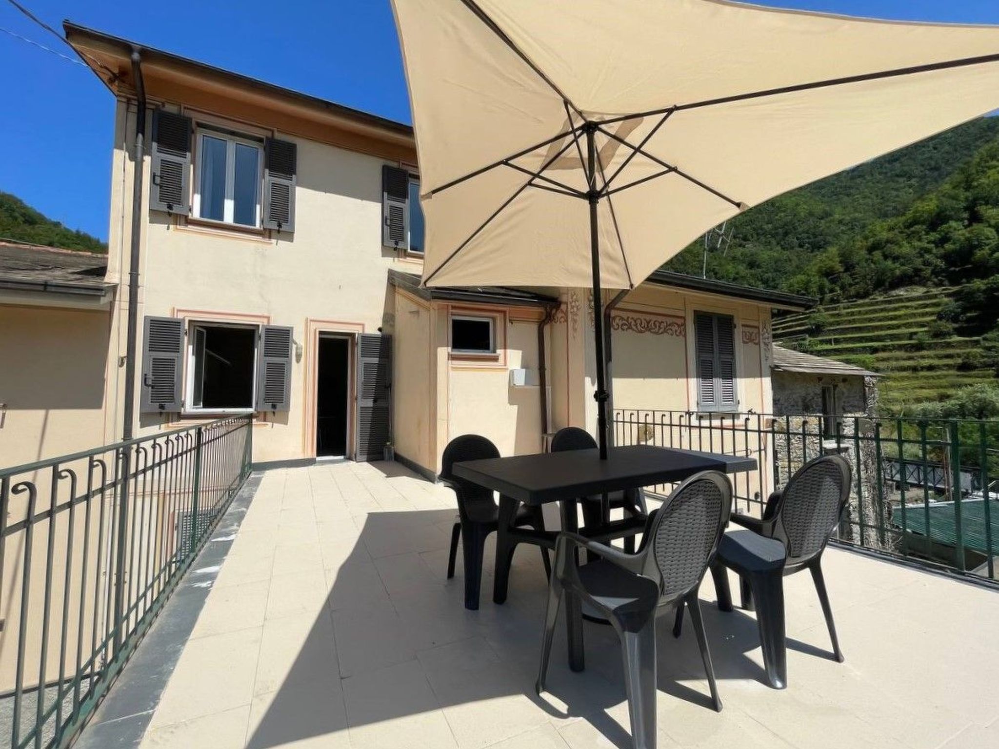 'Il Bosco' mit Terrasse — view 1 of 17