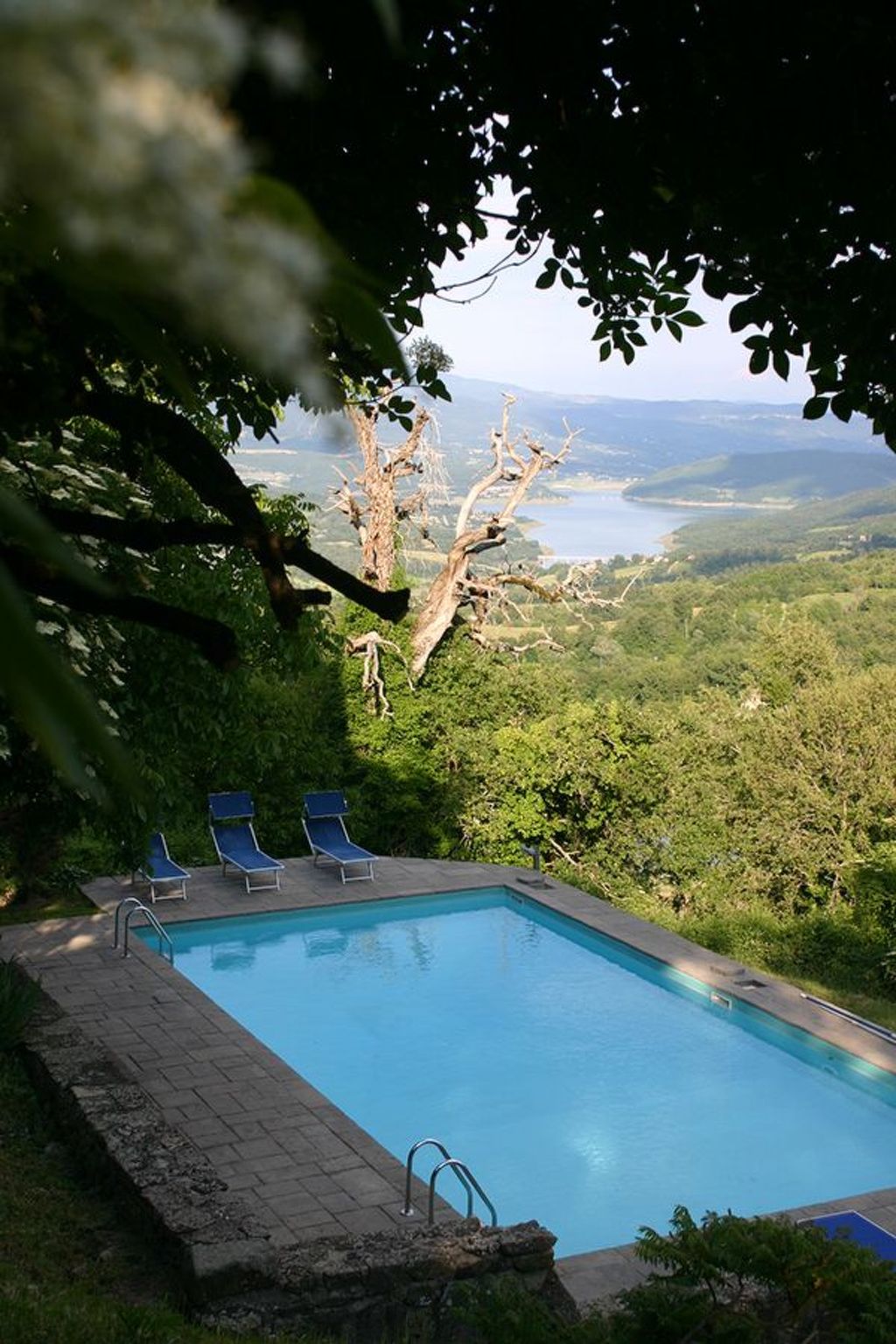 Anwesen mit eigenem Pool-Image-tags.info