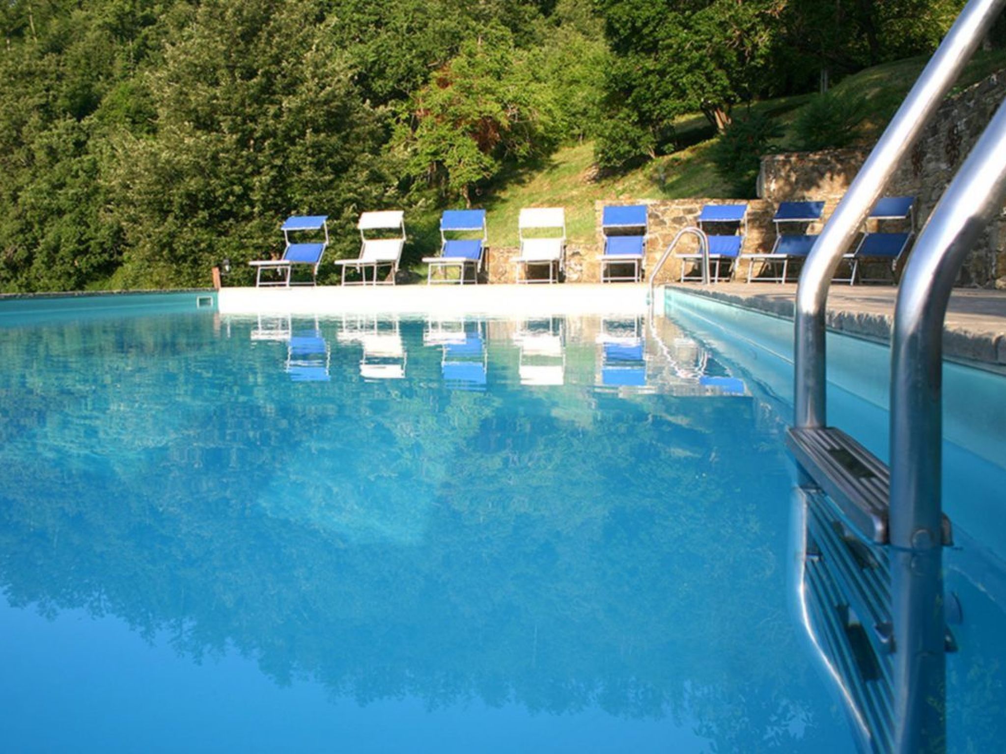 Anwesen mit eigenem Pool-Image-tags.info