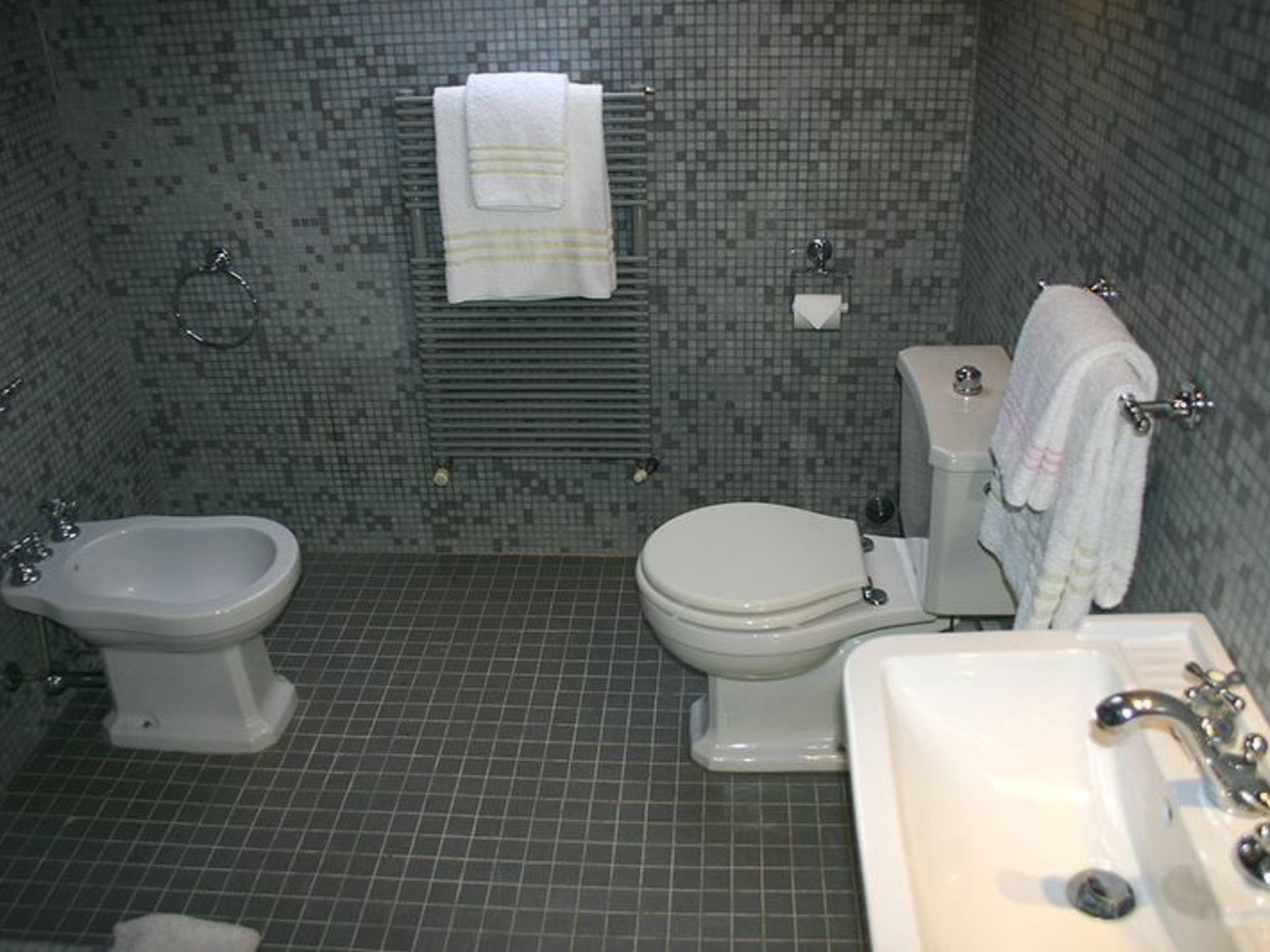 Anwesen mit eigenem Pool-Image-tags.info