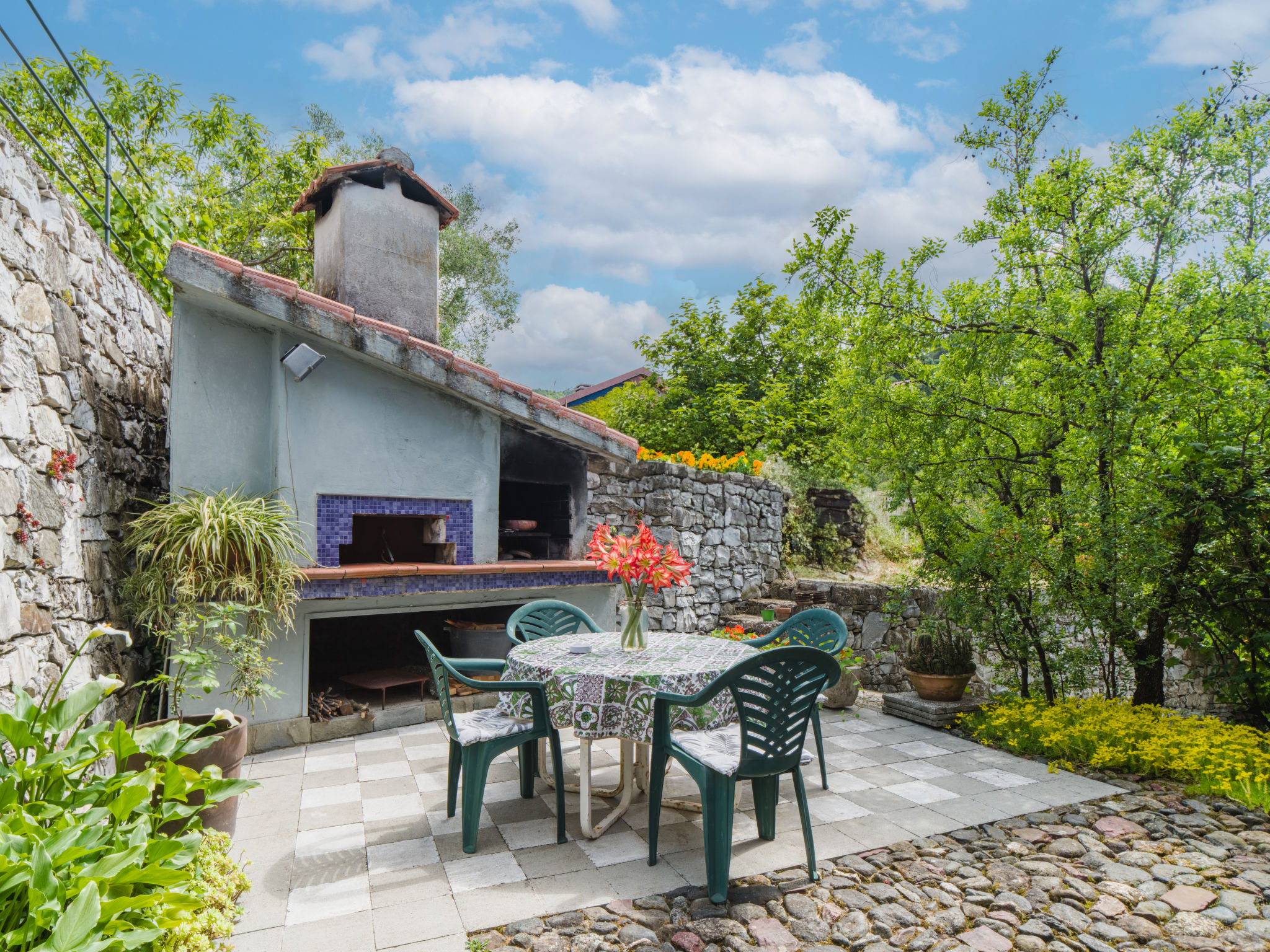 Casa Melograno-Buiten