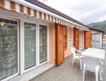 Ferienzimmer 'Mansarda Lina' mit Terrasse