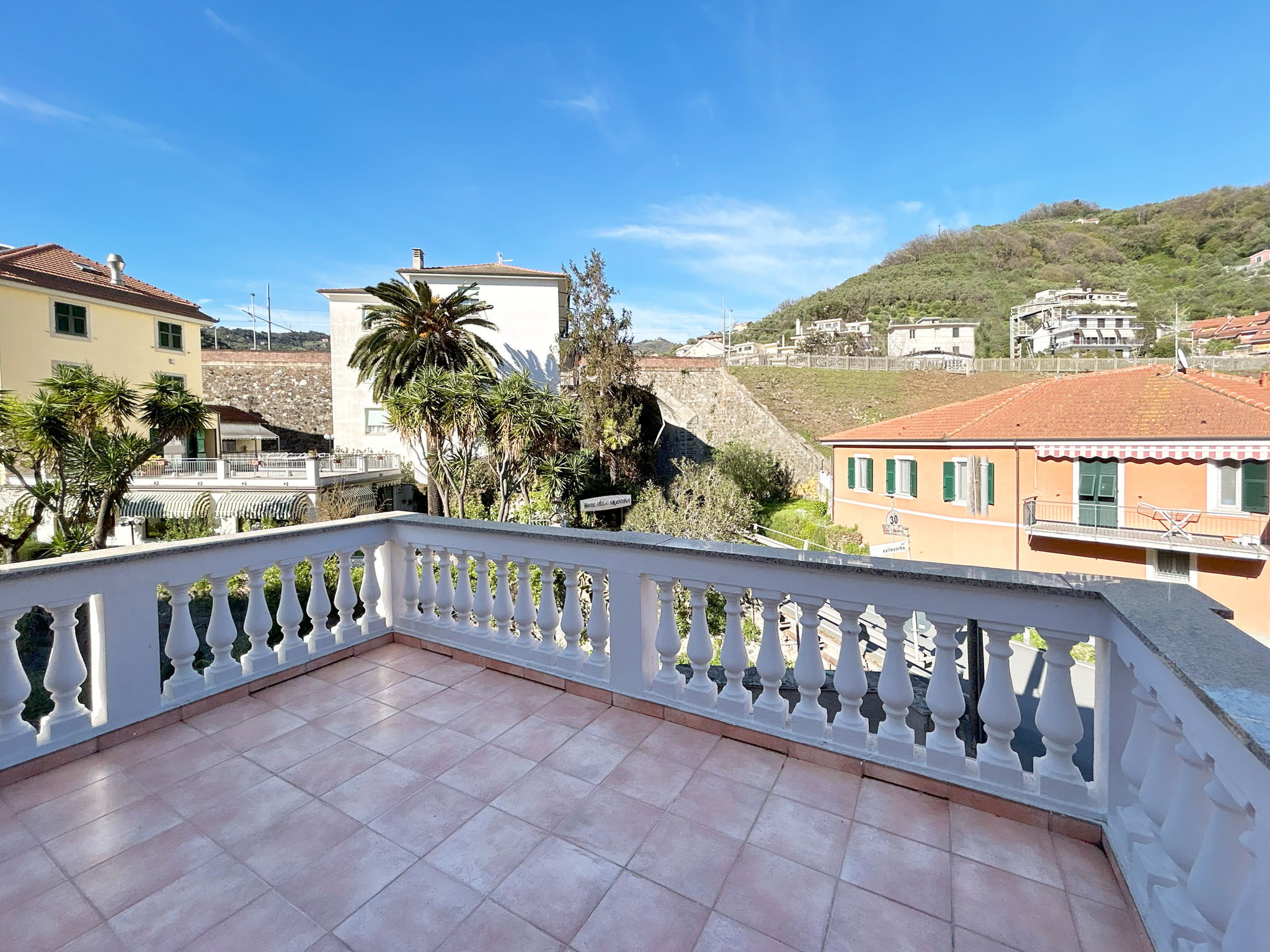 Ginevra — Terrace (3 of 43)