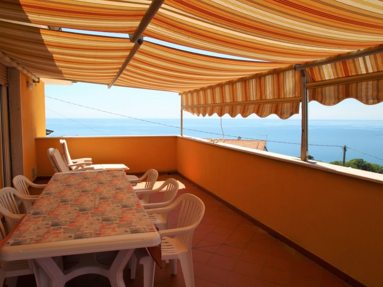 Search and Stay destination Moneglia, Liguria - Italy from AU$ 217. Orizzonte