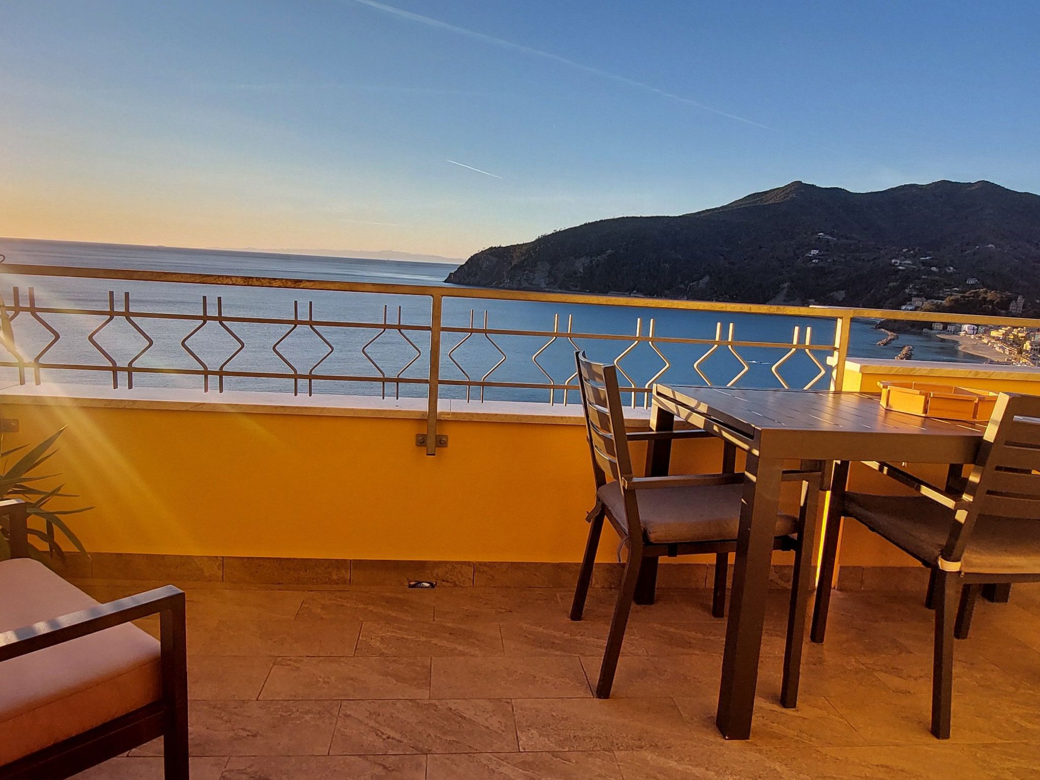 Herrlicher meerblick ,  Balkon Garten Swimmingpool-Binnen
