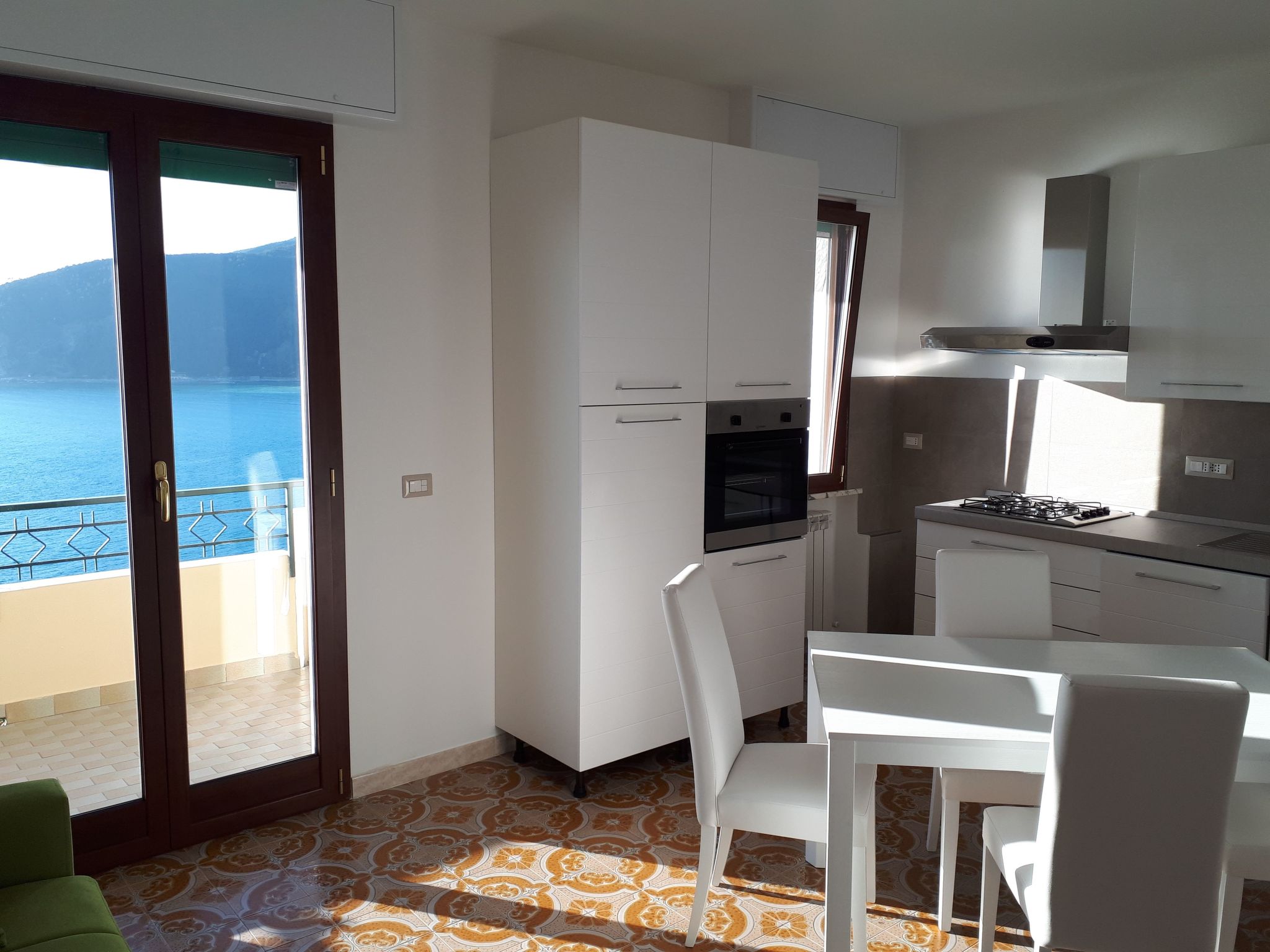 Herrlicher meerblick ,  Balkon Garten Swimmingpool-Binnen