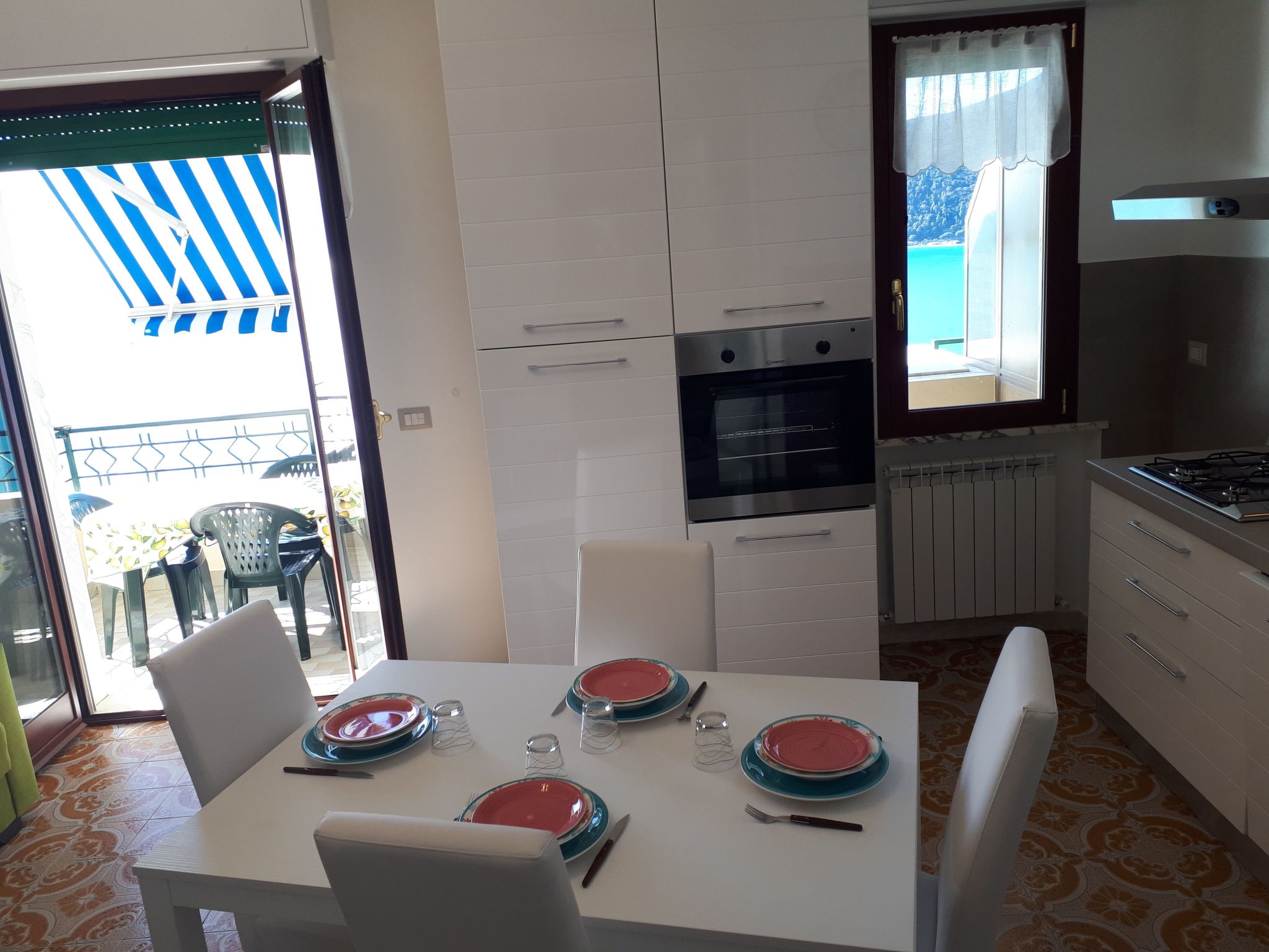 Herrlicher meerblick ,  Balkon Garten Swimmingpool-Binnen