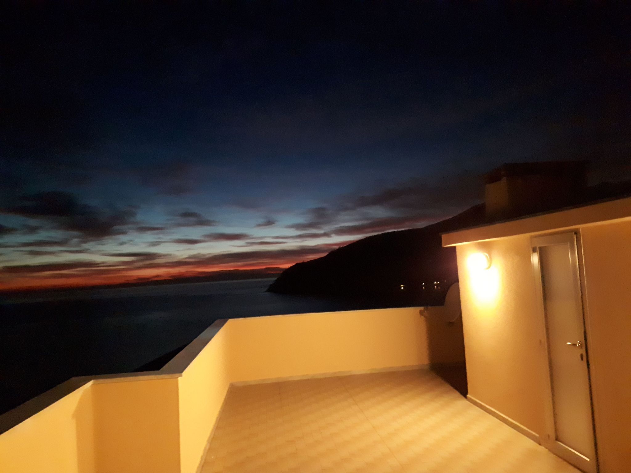 Herrlicher meerblick ,  Balkon Garten Swimmingpool-Binnen