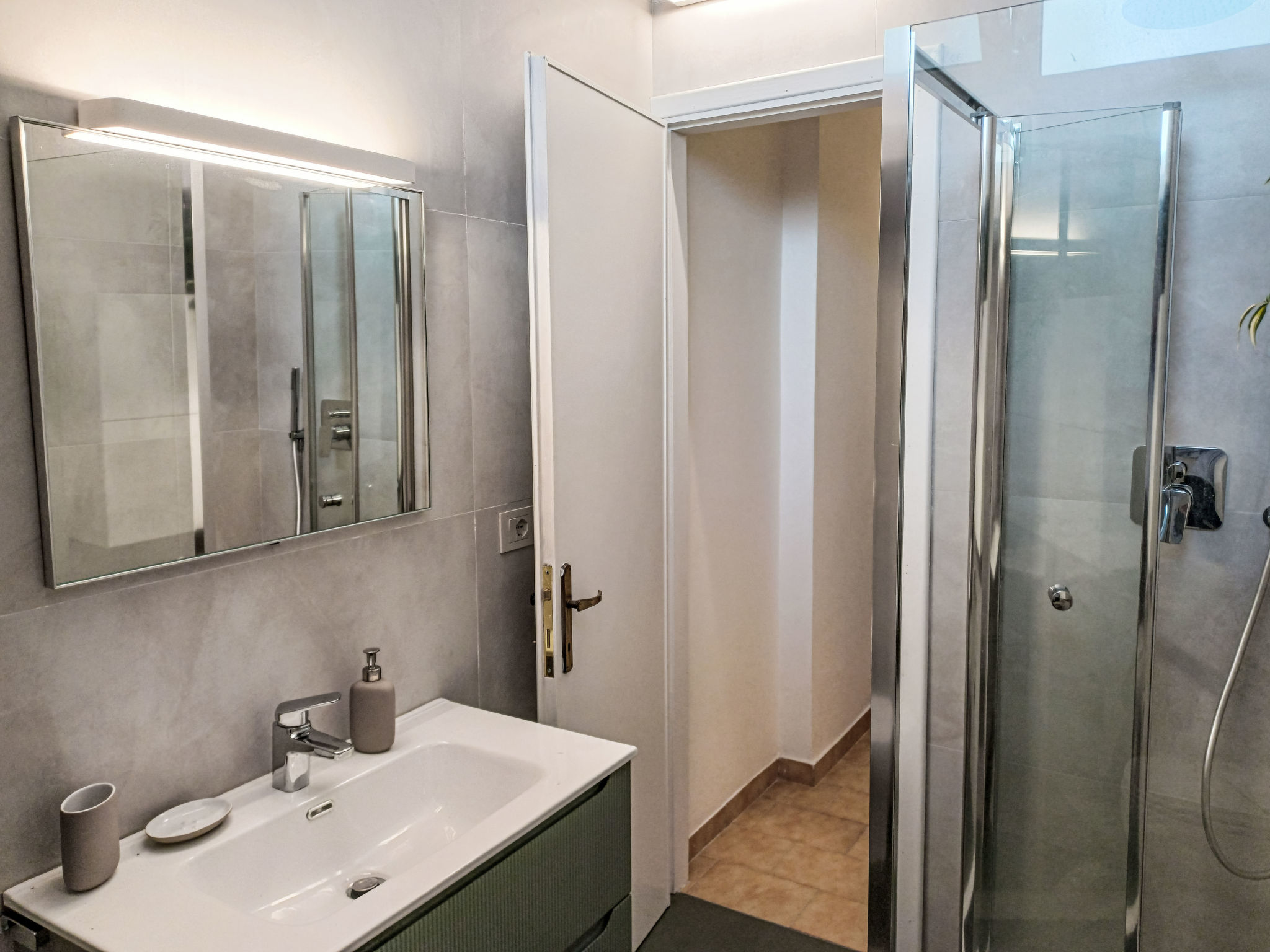 Total Relax Home by Holiday World - Inside