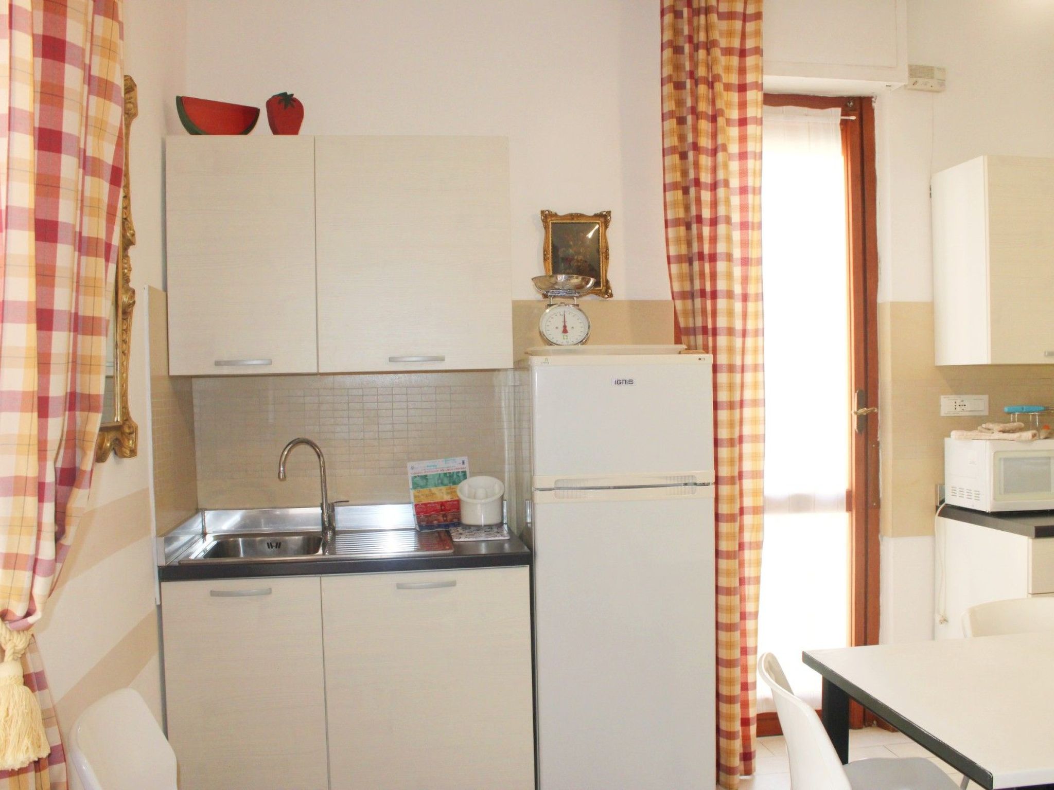 Sehr zentral mit Parkmöglichkeit-Inside