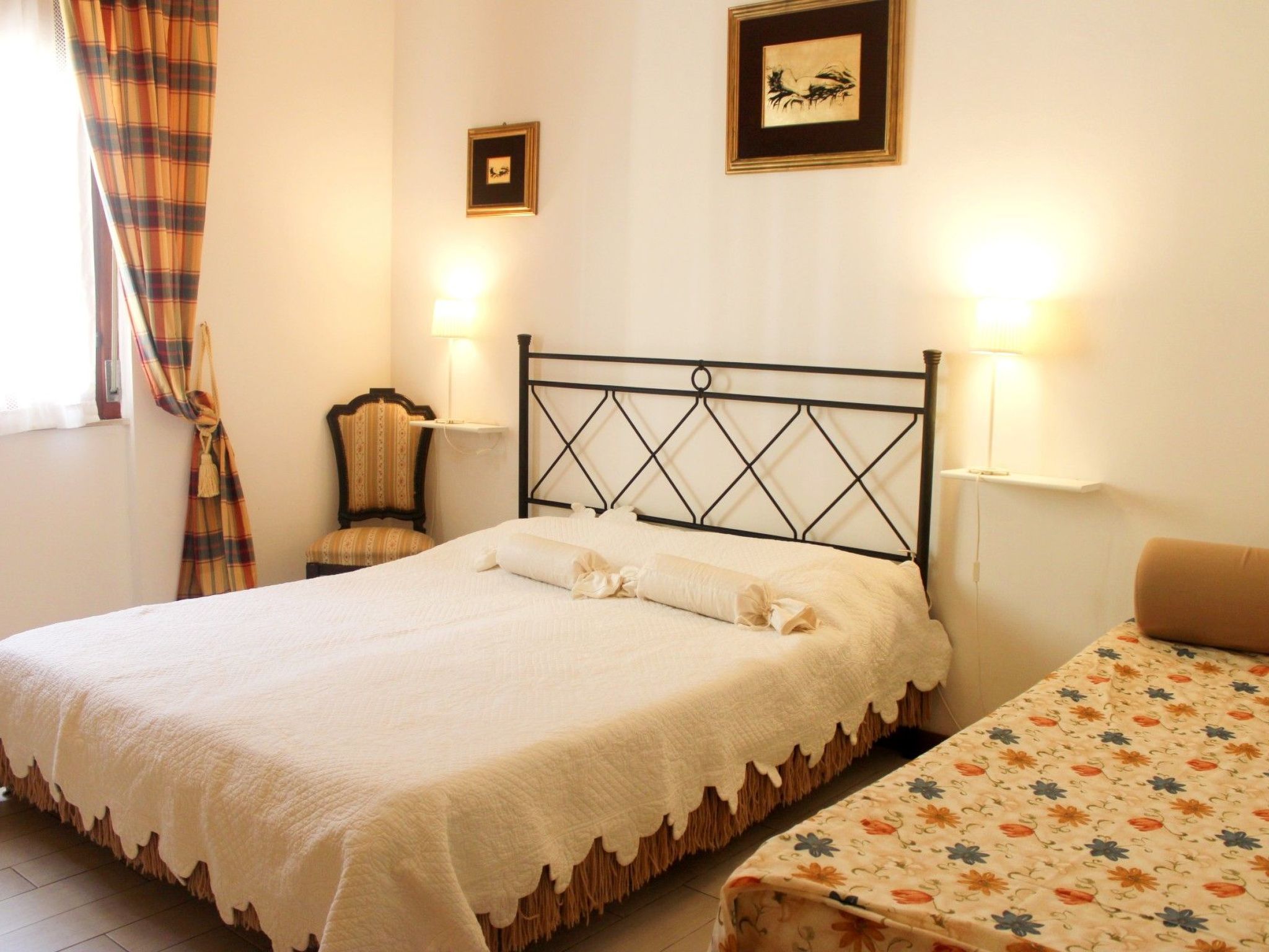 Sehr zentral mit Parkmöglichkeit-Inside