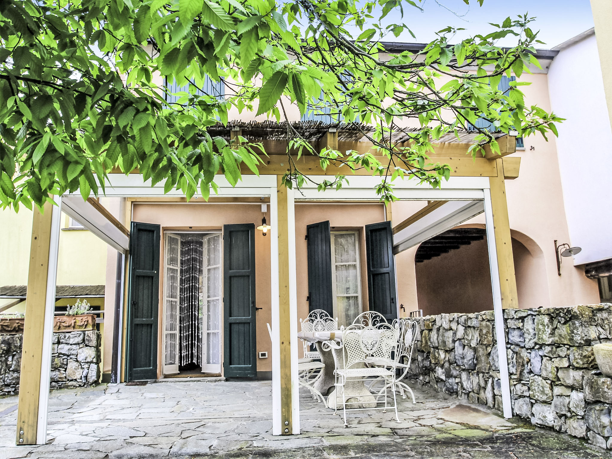 Casa Bianca-Outside