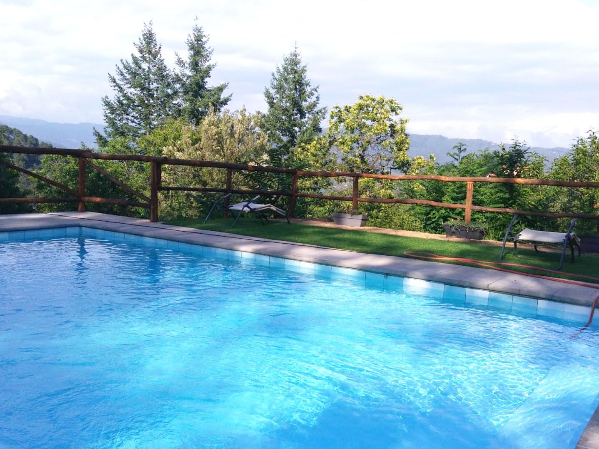 Haus inmitten der Natur mit Schwimmbad-Binnen