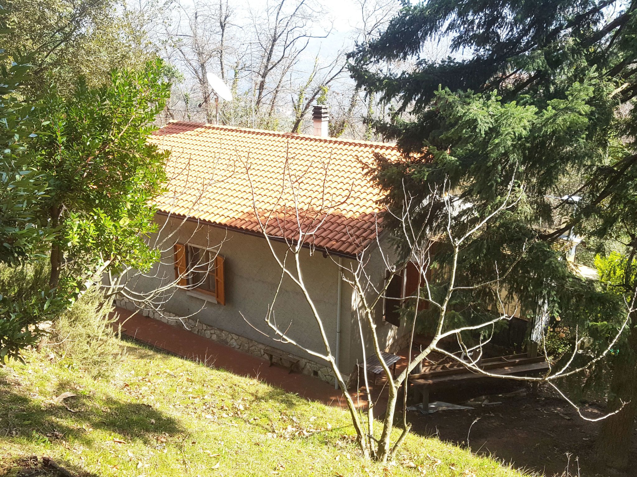 Haus inmitten der Natur mit Schwimmbad-Binnen