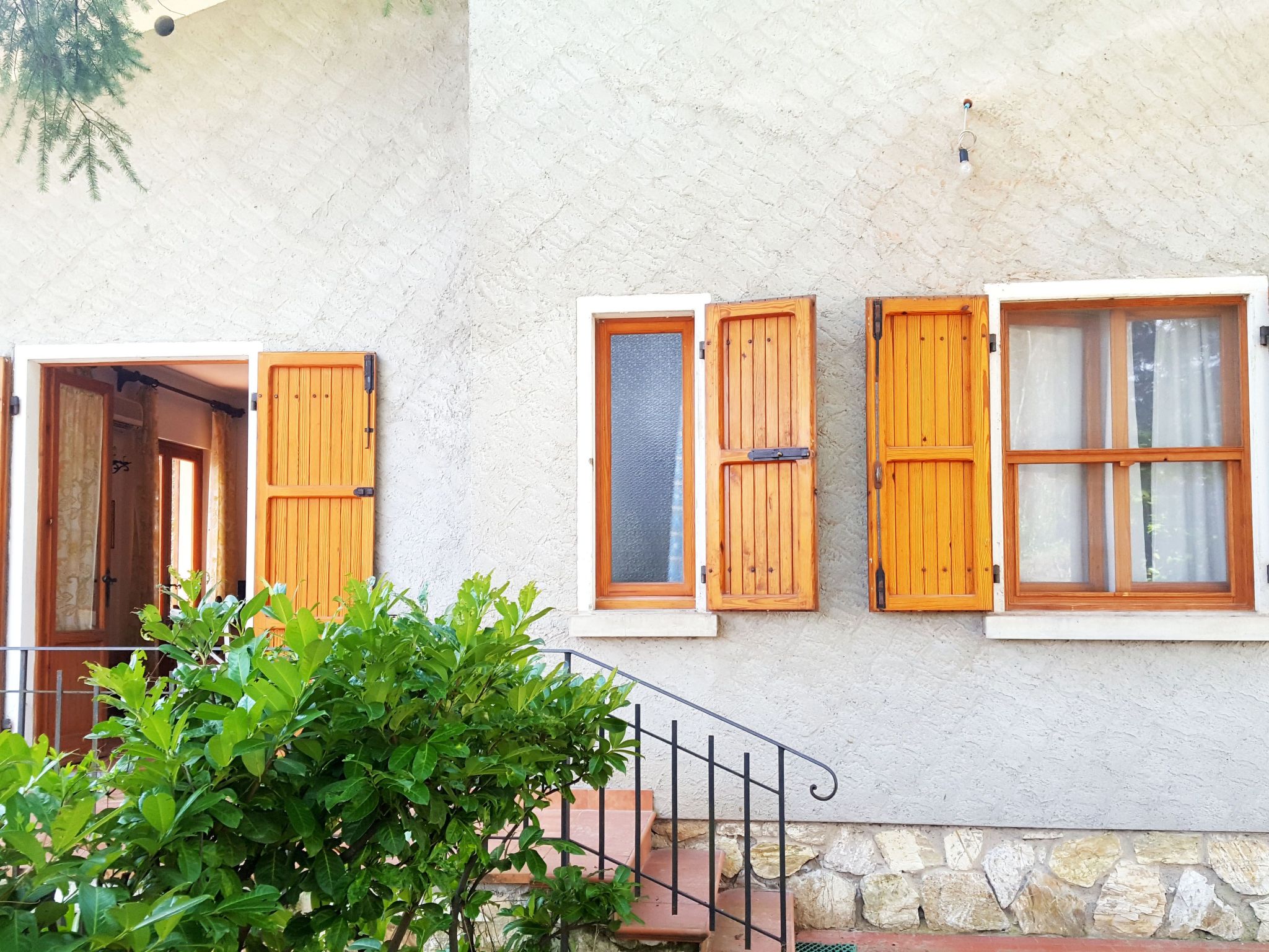 Haus inmitten der Natur mit Schwimmbad-Binnen
