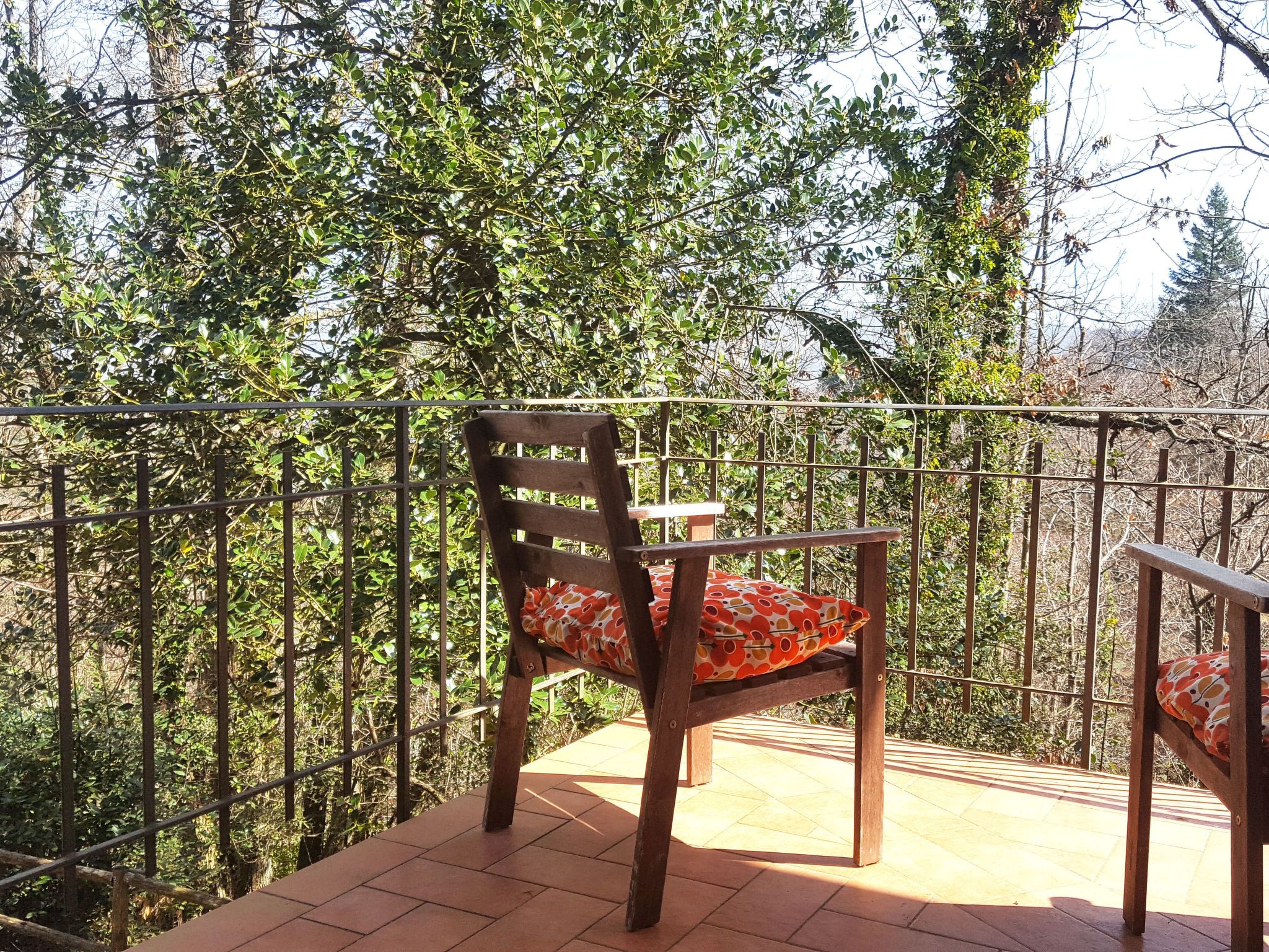 Haus inmitten der Natur mit Schwimmbad-Binnen