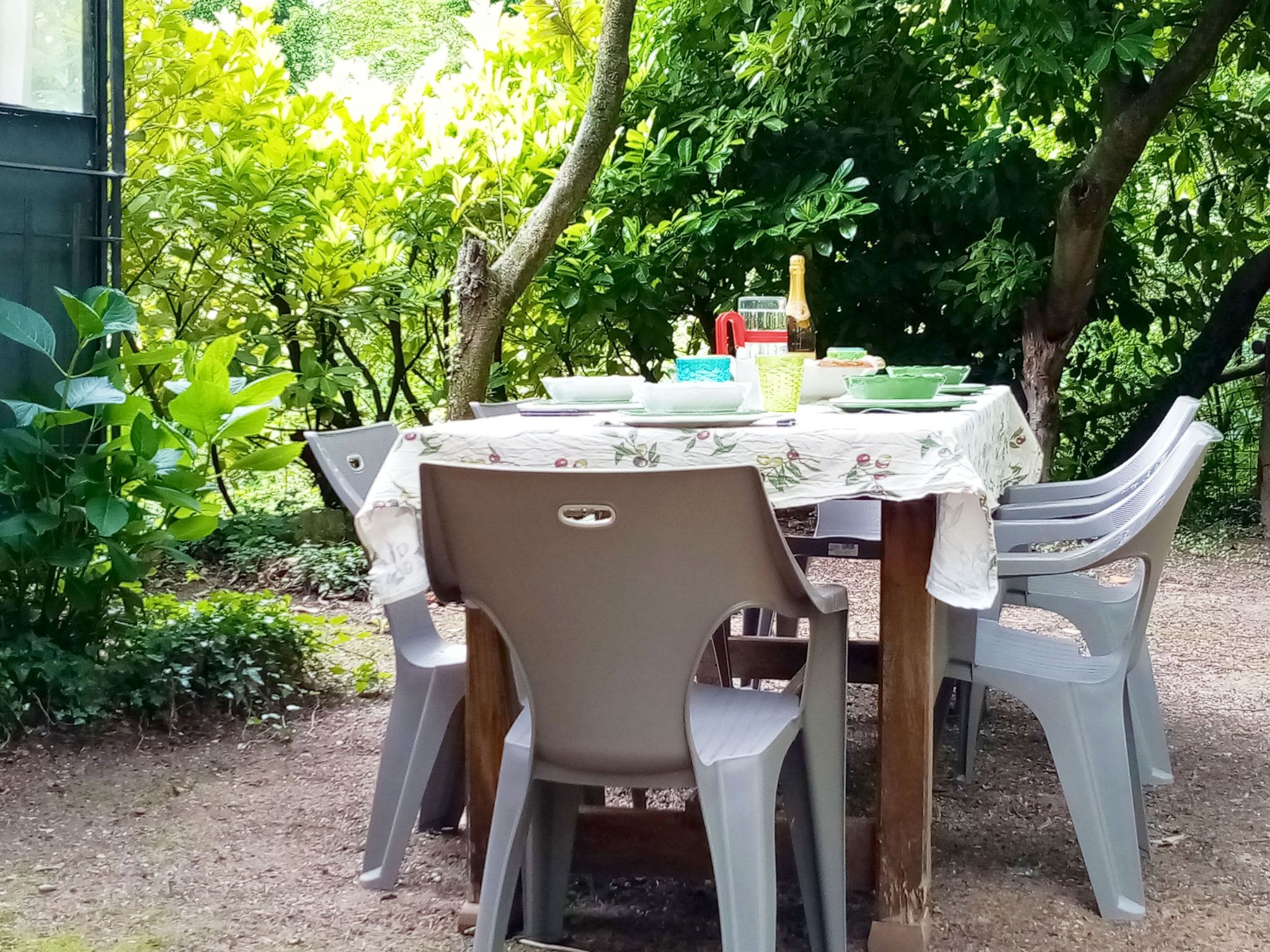 Haus inmitten der Natur mit Schwimmbad-Binnen