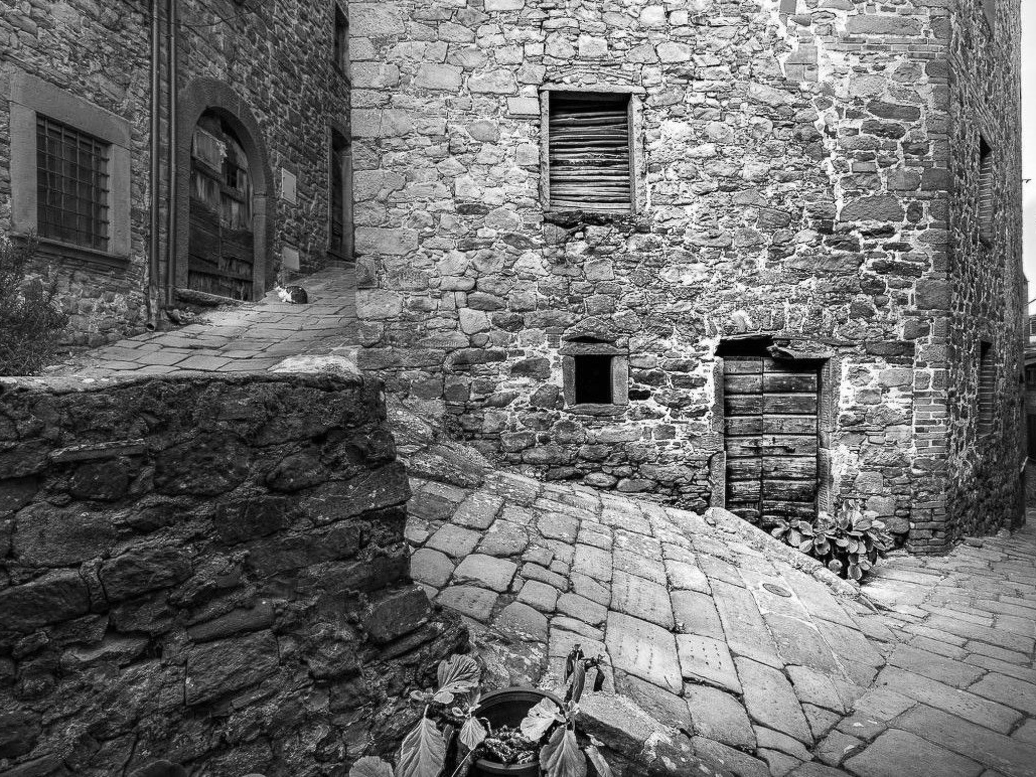 Haus inmitten der Natur mit Schwimmbad-Binnen