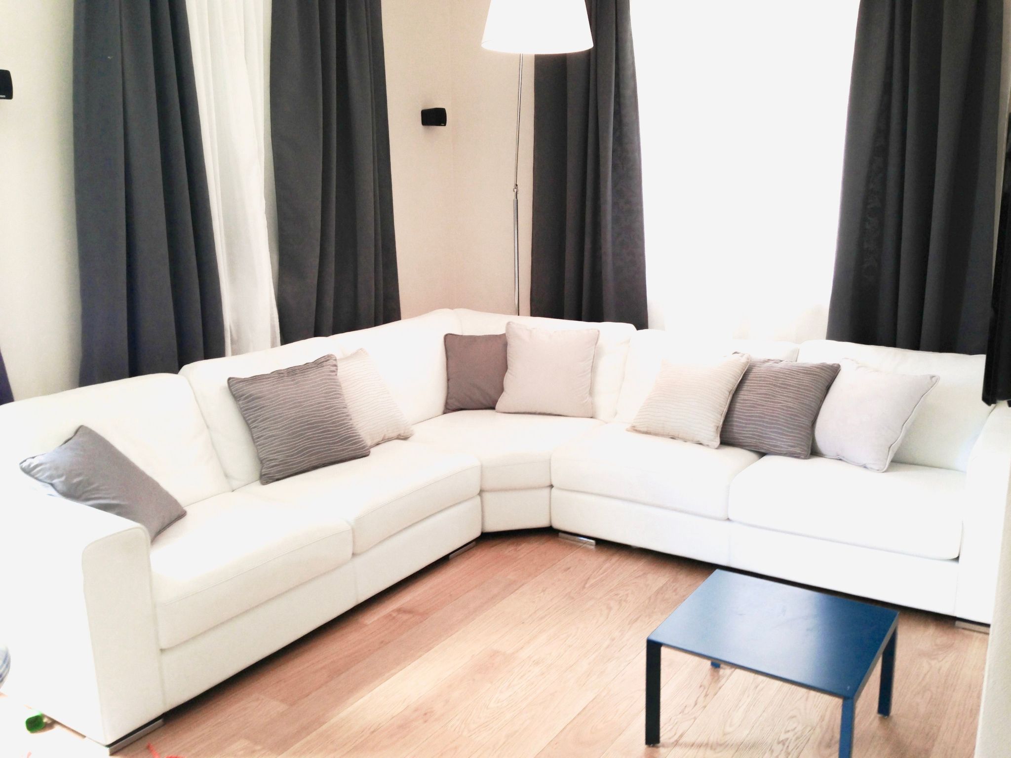 Penthouse mit Garten und privater Terrasse in Villa-Image-tags.info