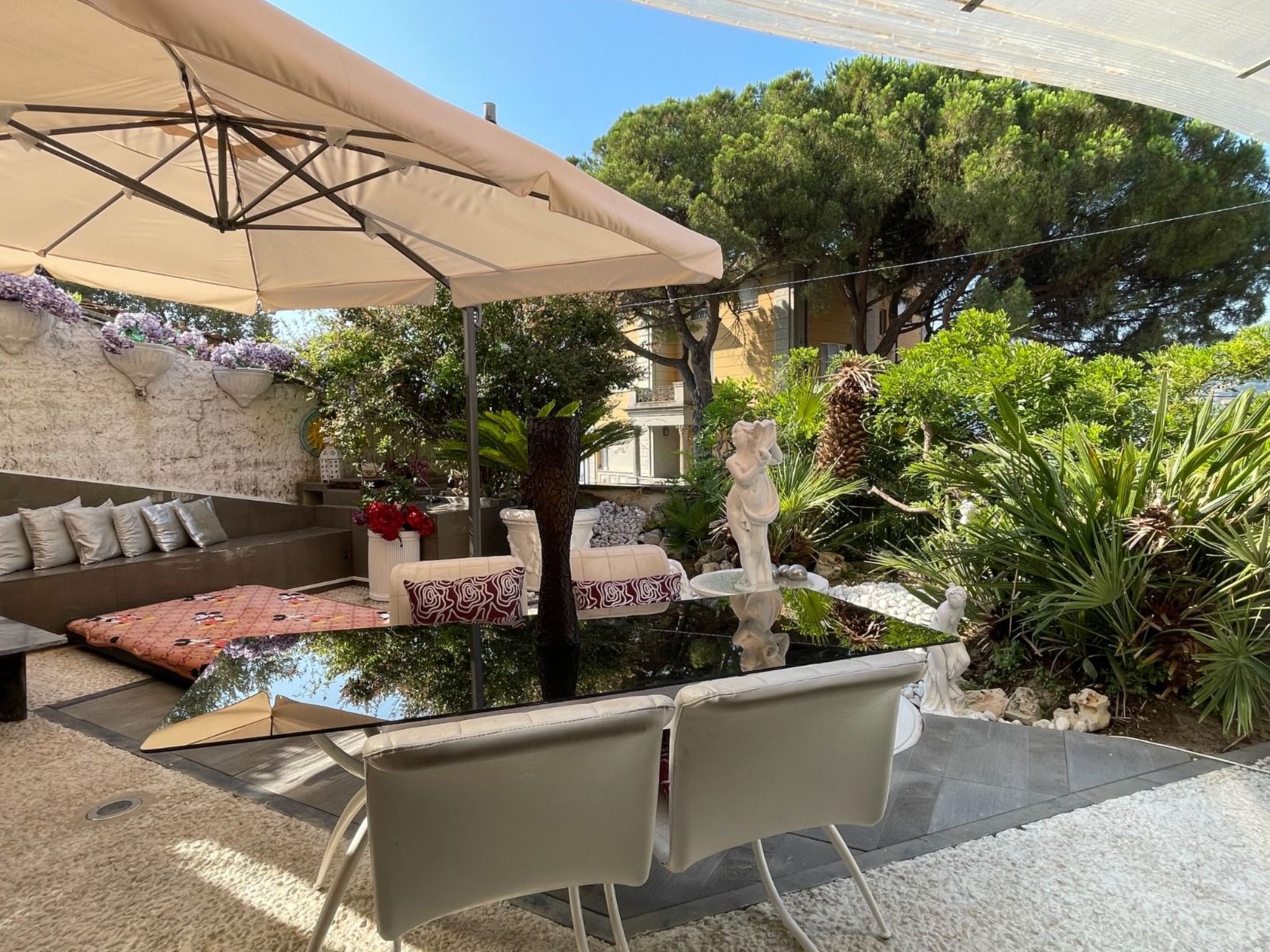 Last-Minute-Garten-Whirlpool der herrliche Lebensstil-Inside