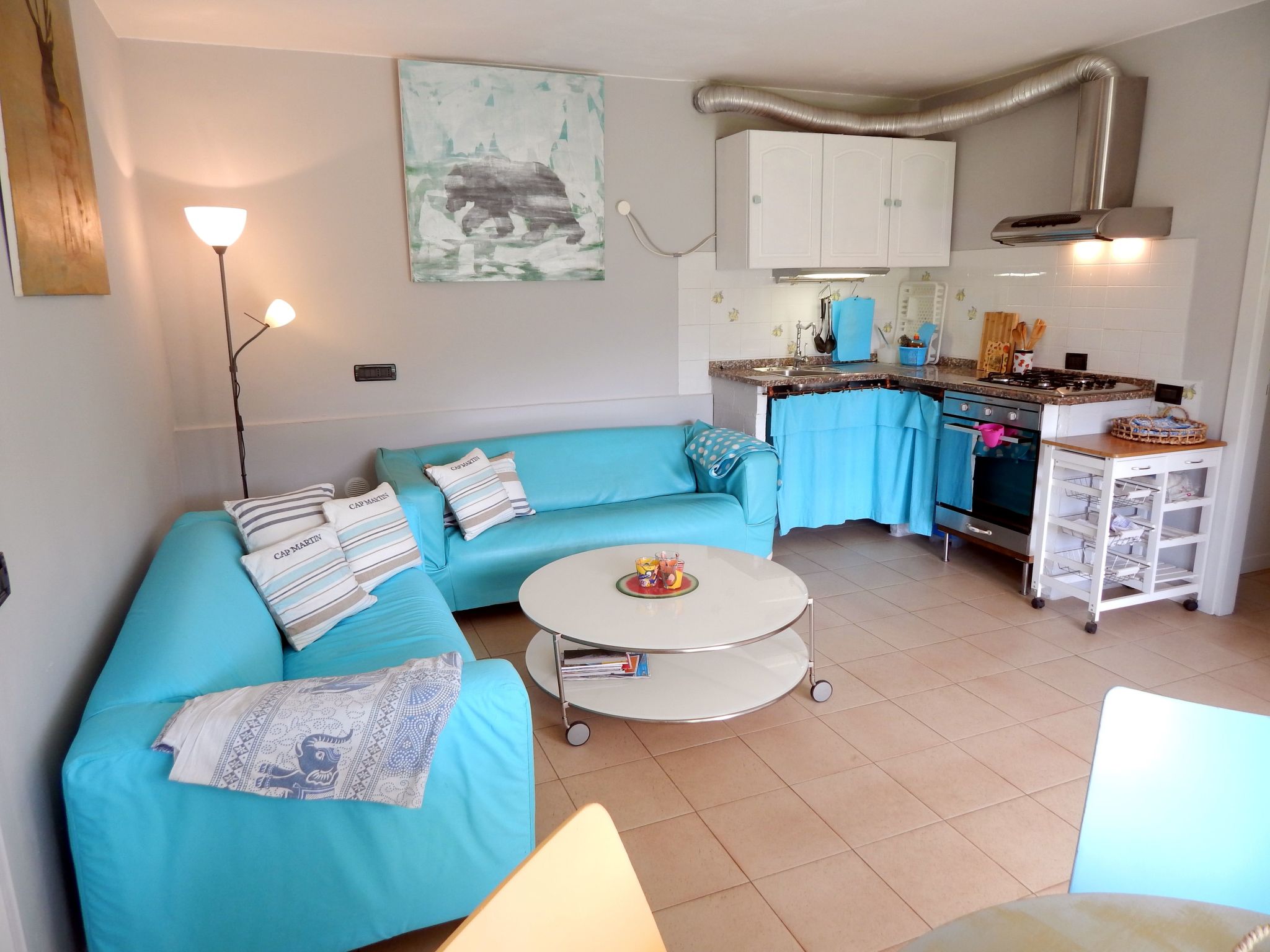 In mediterraner Kulisse-Inside