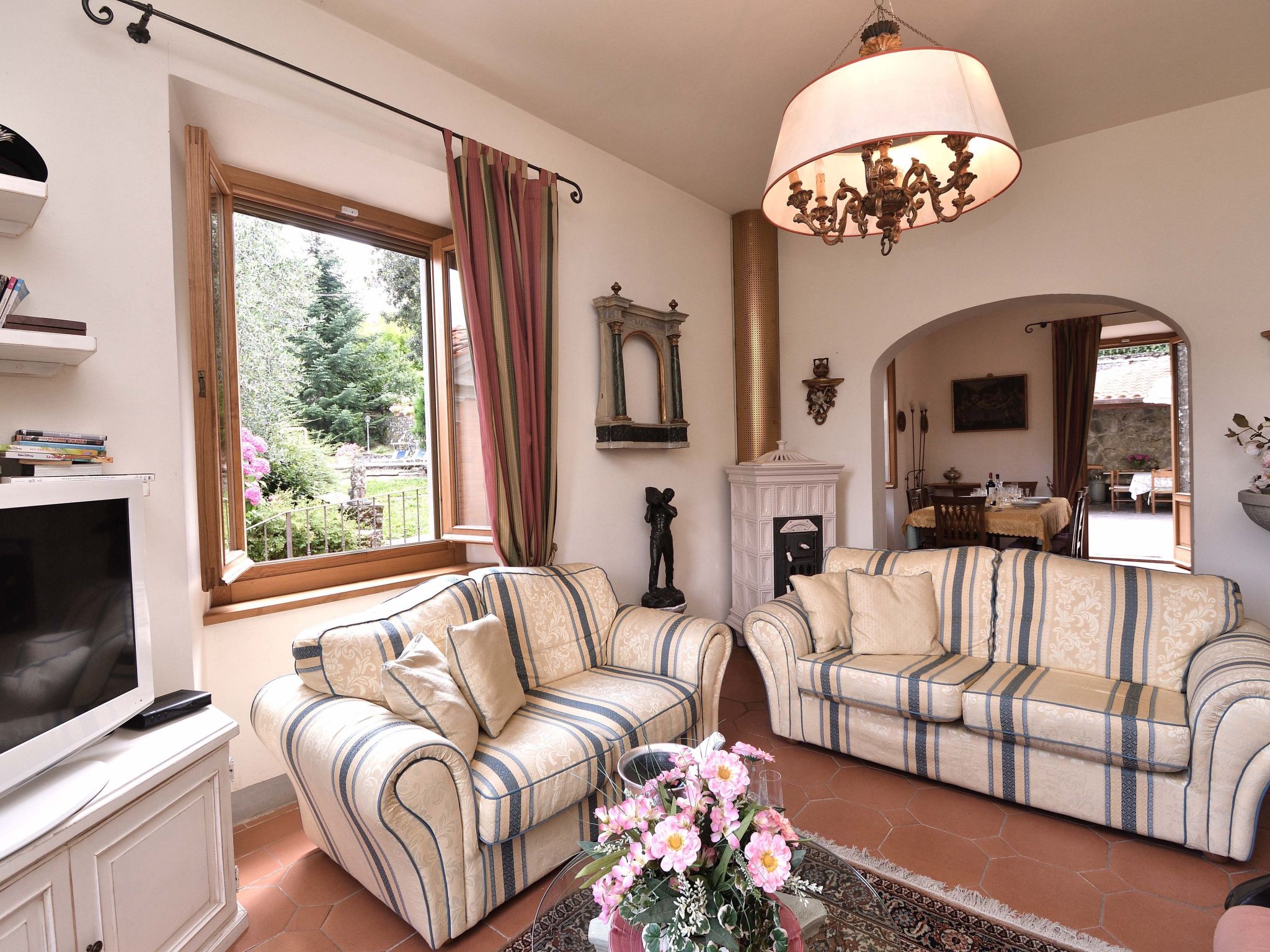 Villa Fonte mit eigenem Pool-Binnen