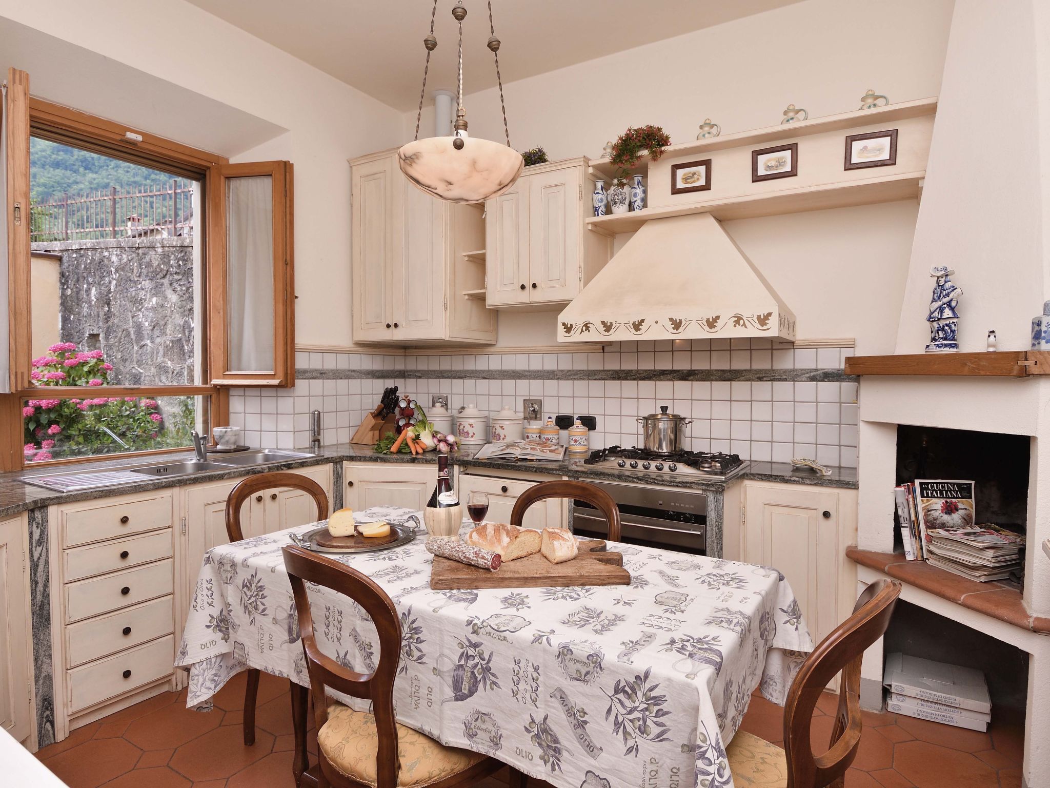 Villa Fonte mit eigenem Pool-Binnen