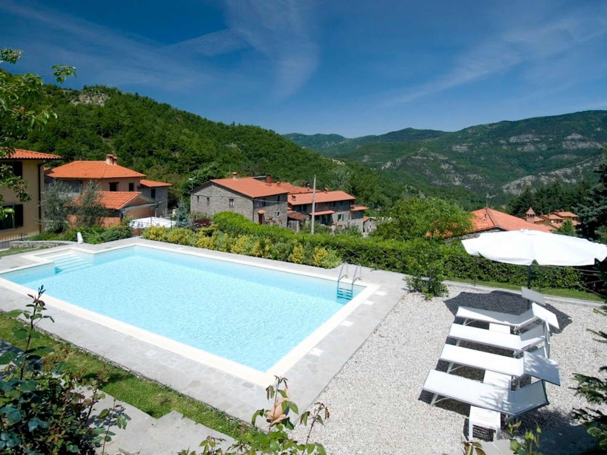 Villa Fonte mit eigenem Pool-Binnen