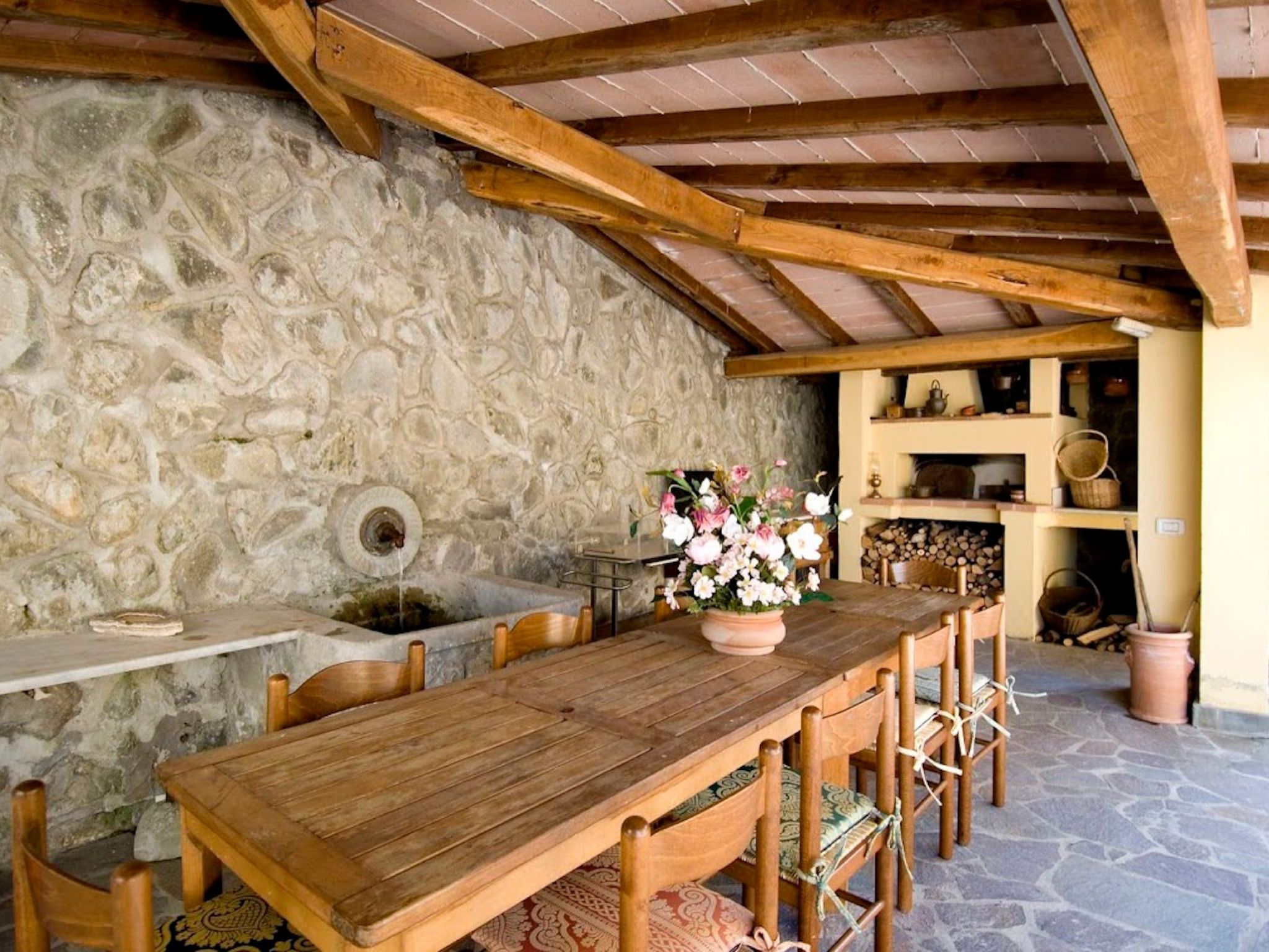 Villa Fonte mit eigenem Pool-Binnen