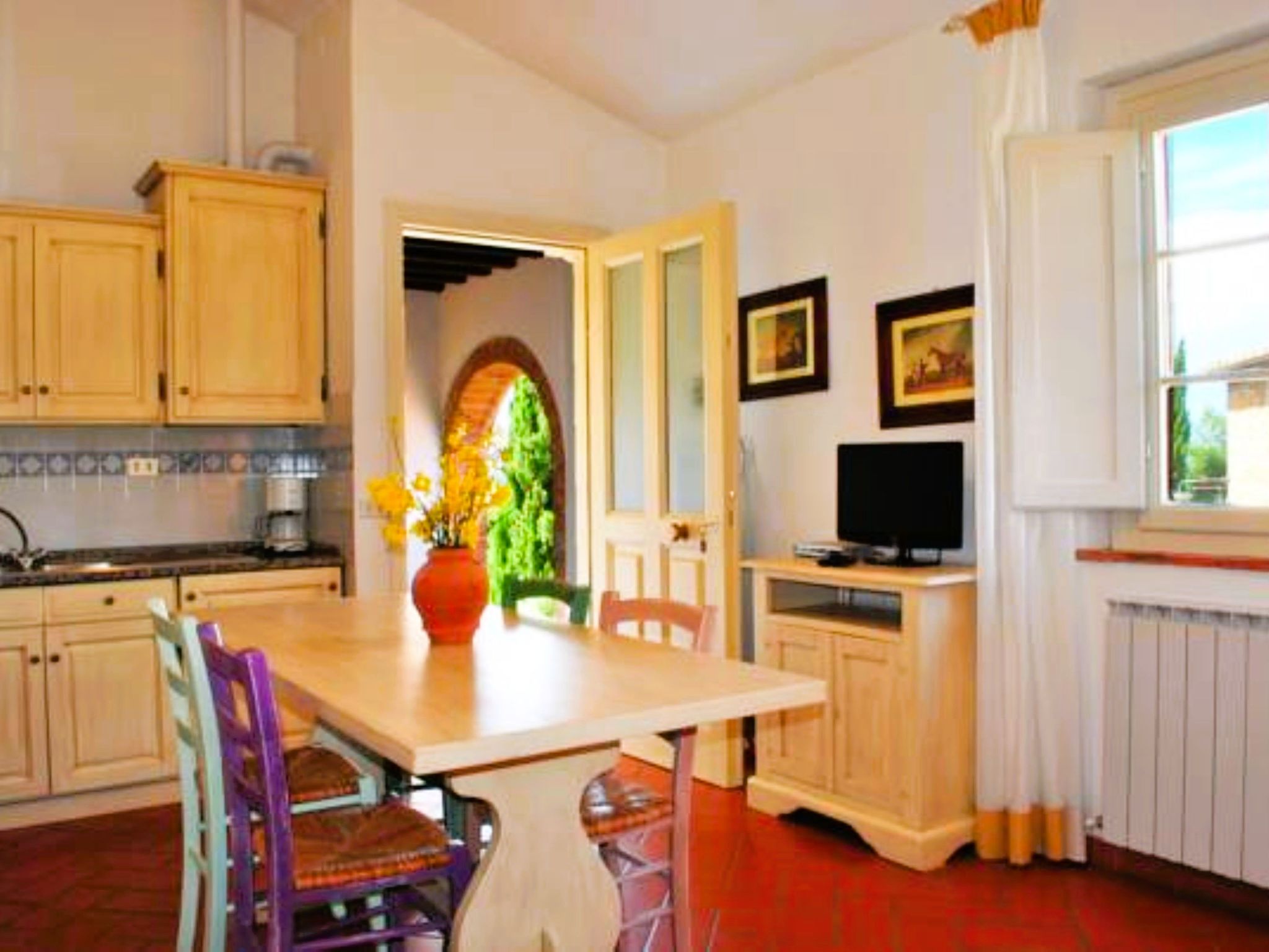 Drei-Zimmer-Wohnungen Borgo Collelungo, erster Stock-Binnen