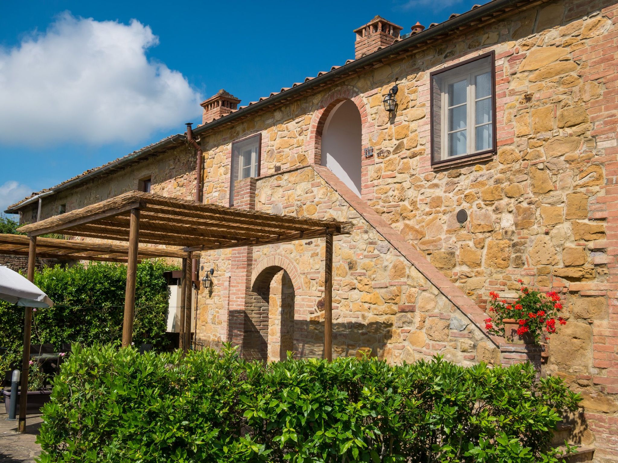 Vier-Zimmer-Wohnung Borgo Collelungo 2 Bäder, erster Stock-Binnen