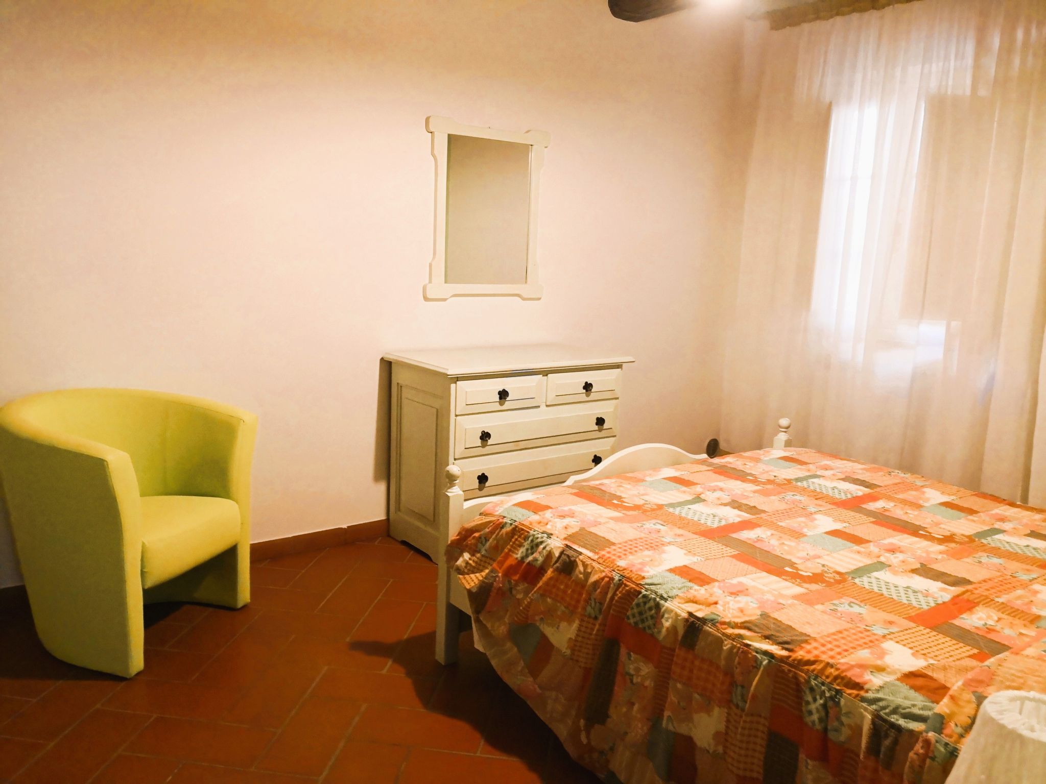 Drei-Zimmer-Wohnungen Borgo Collelungo auf zwei Etagen-Drinnen