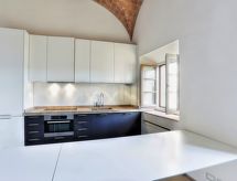 Romantisch Toscaans appartement in Castelfalfi met zwembad en uitzicht - thumbnail 2