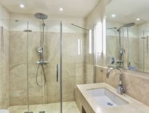 Romantisch Toscaans appartement in Castelfalfi met zwembad en uitzicht - thumbnail 3