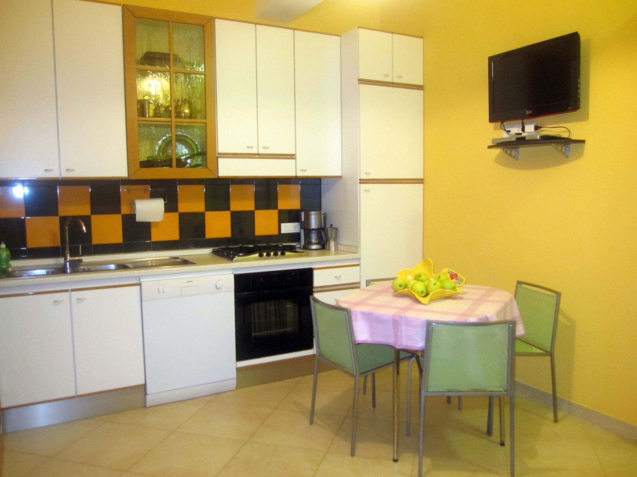 Anwesen mit Gemeinschaftspool-Binnen