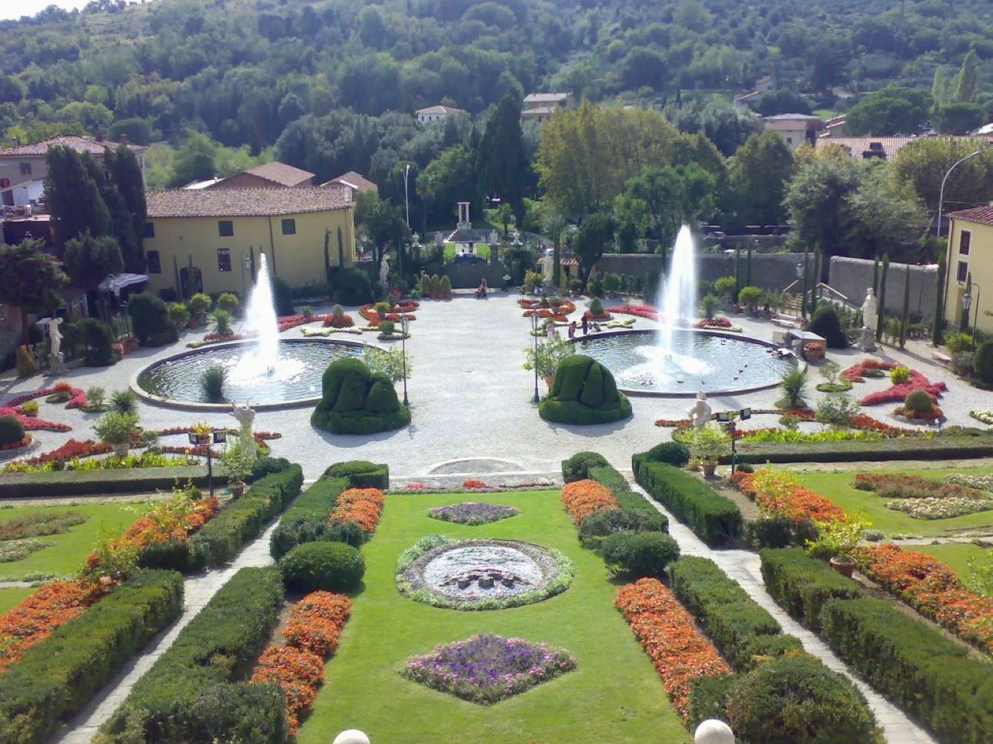 Anwesen mit Gemeinschaftspool-Binnen