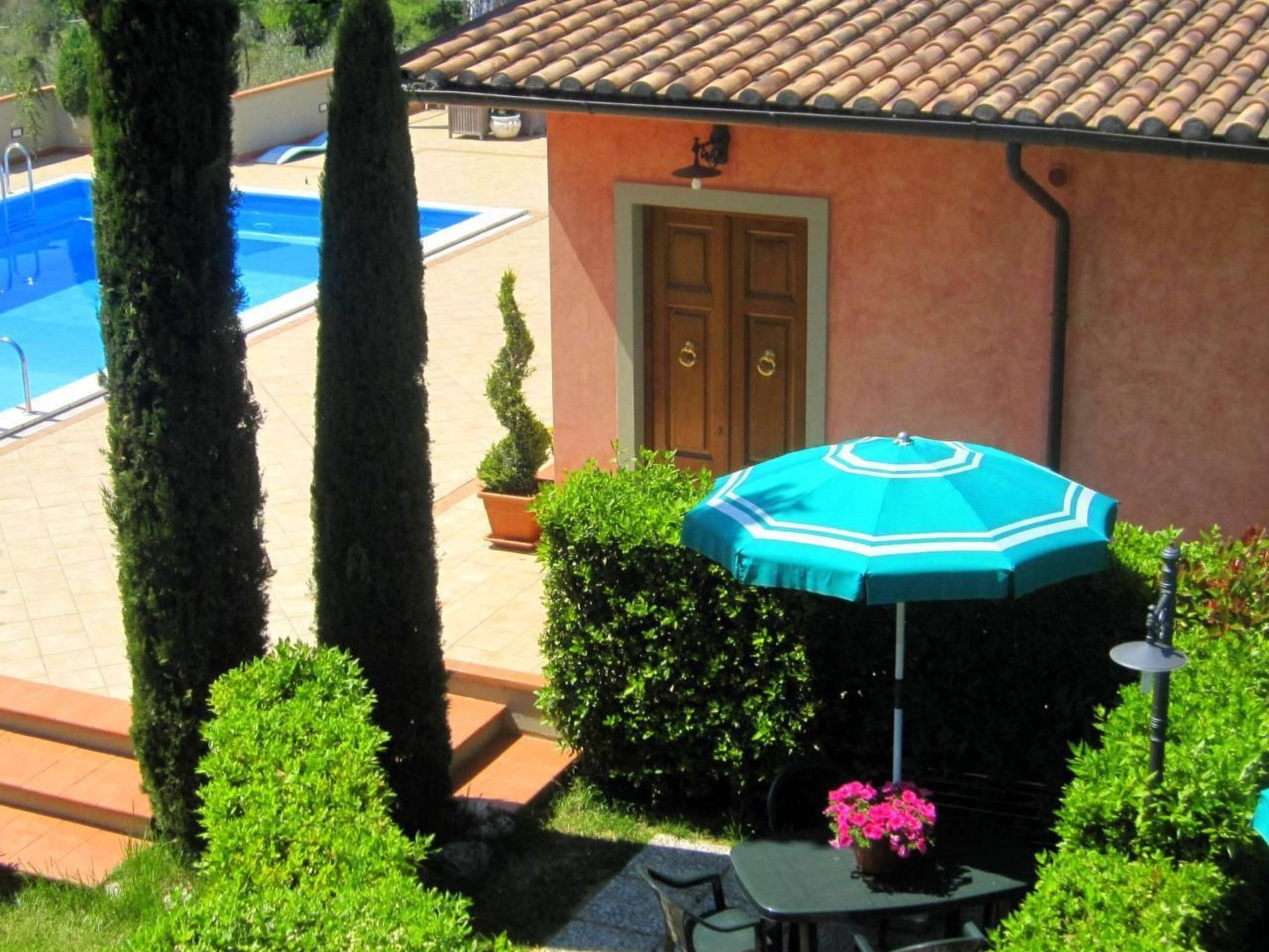 Anwesen mit Gemeinschaftspool-Binnen