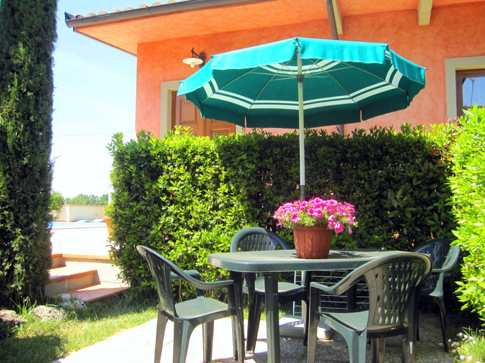 Anwesen mit Gemeinschaftspool-Binnen