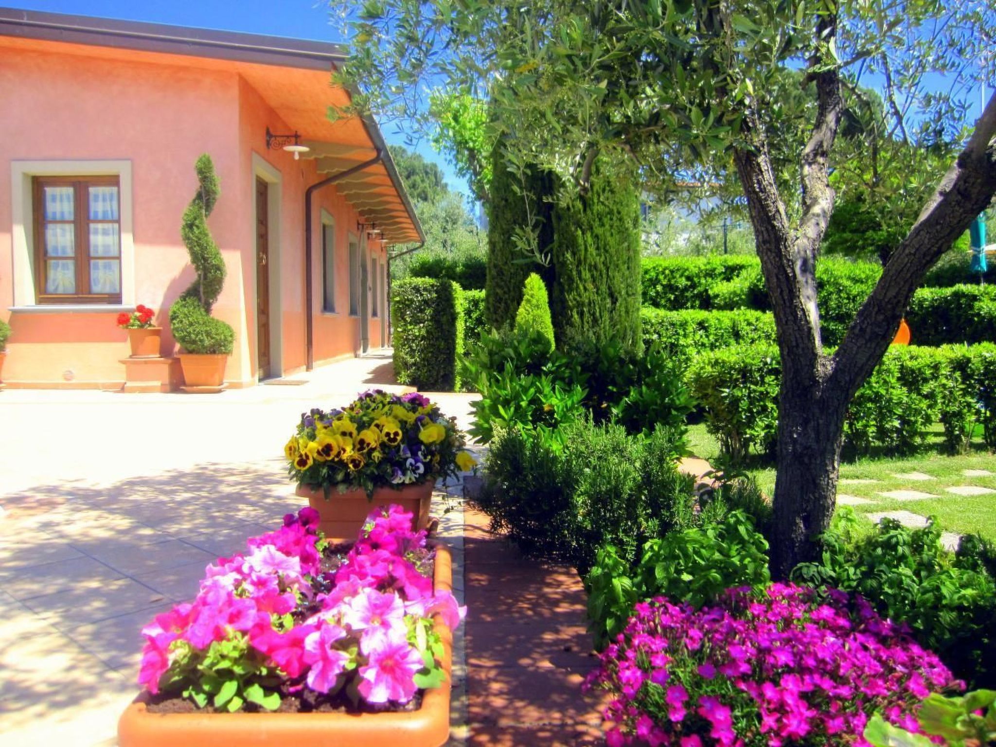 Anwesen mit Gemeinschaftspool-Binnen