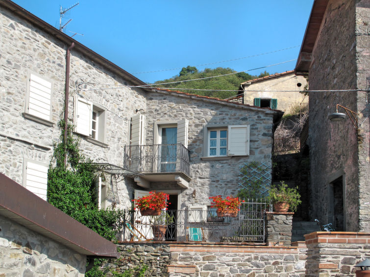 Search and Stay destination Villecchia, Toscana - Italy from AU$ 181. Flora
