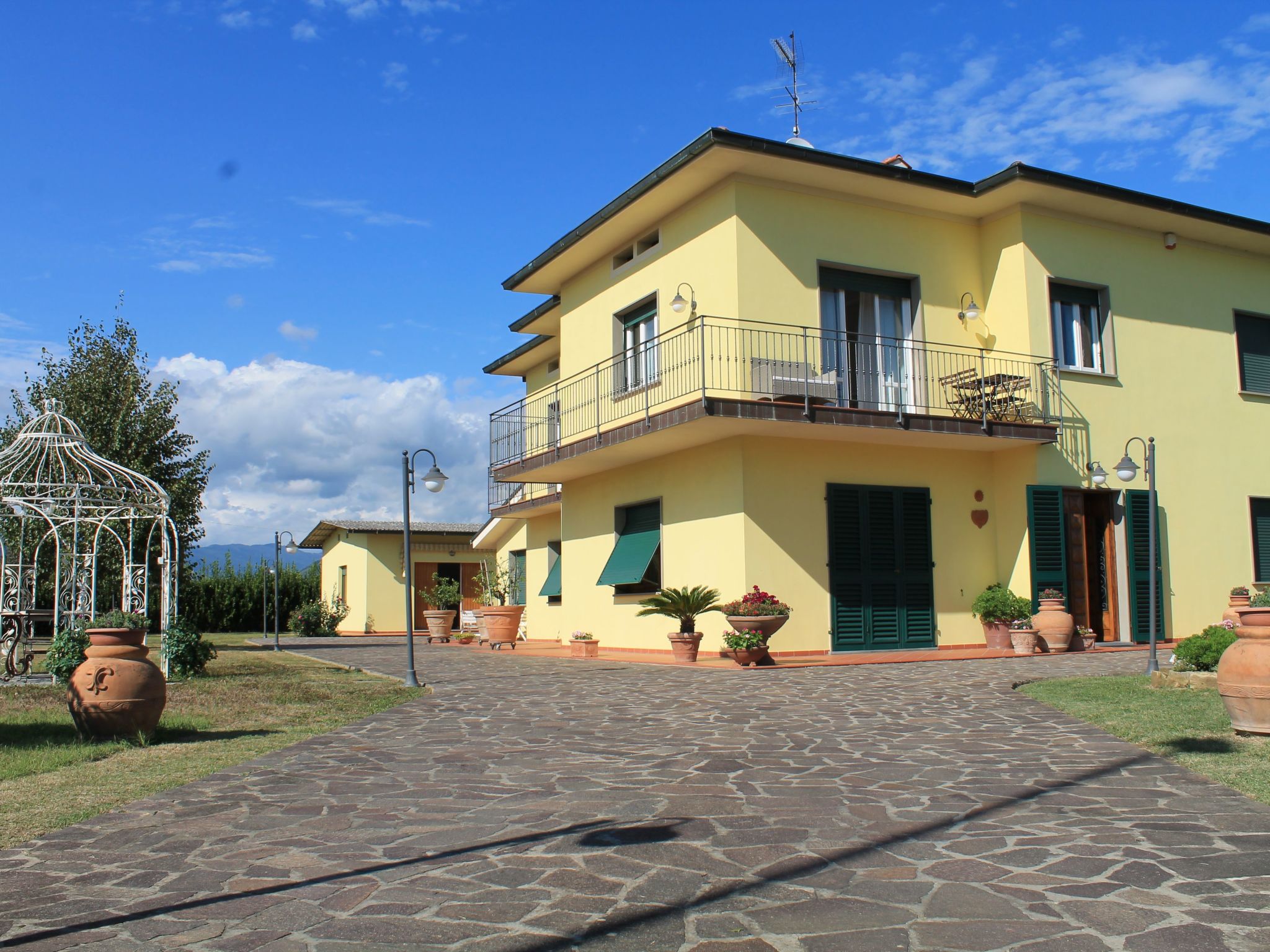 La Valinfiore Luxuswohnung mit Pool-Binnen